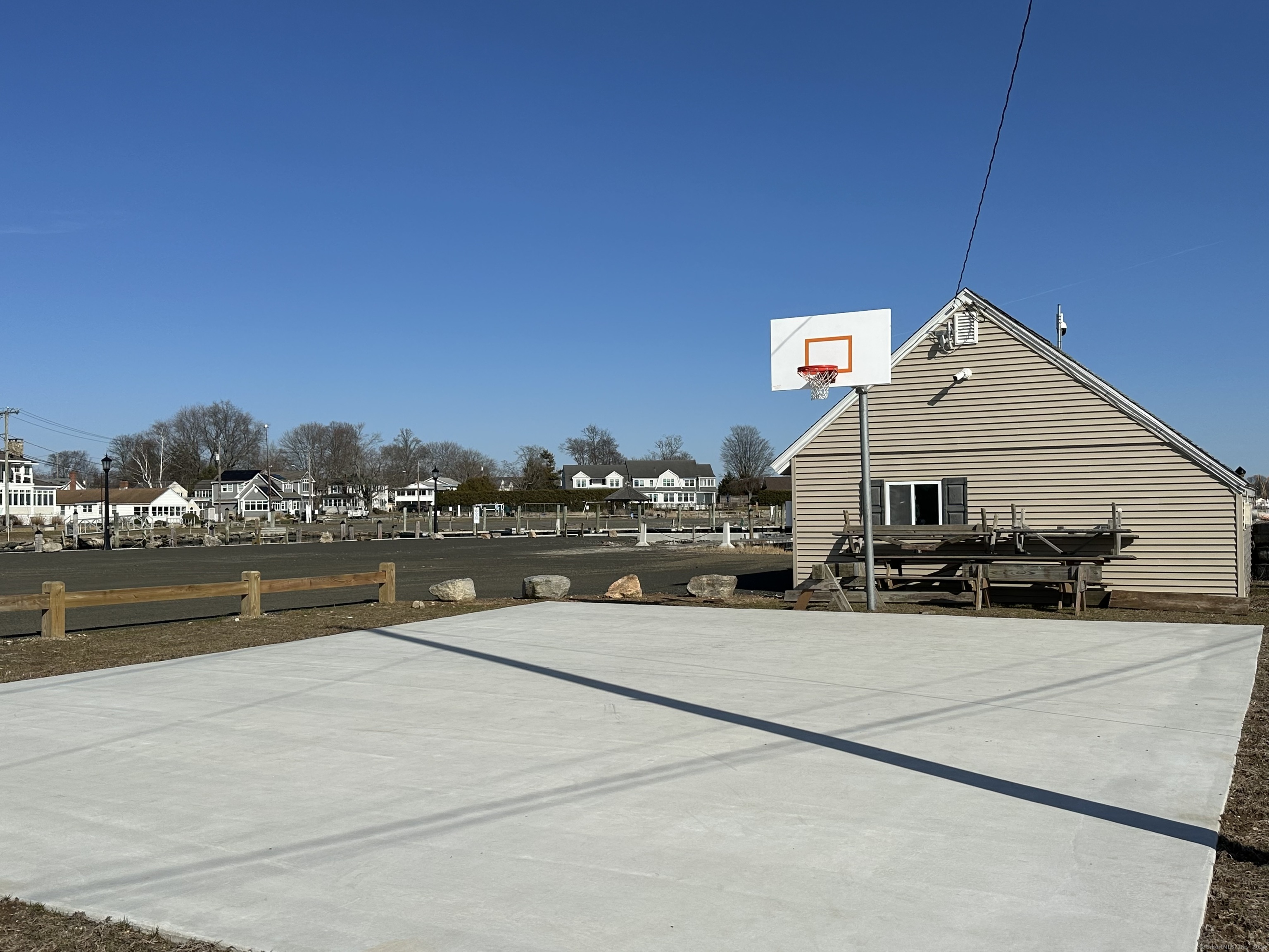 21 Nehantic Trail