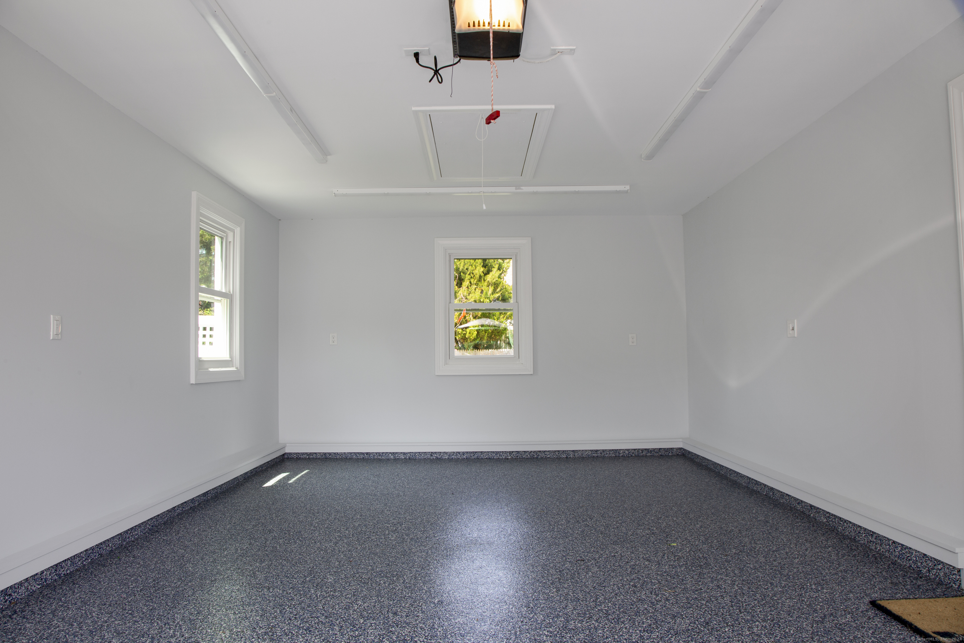 21 Nehantic Trail