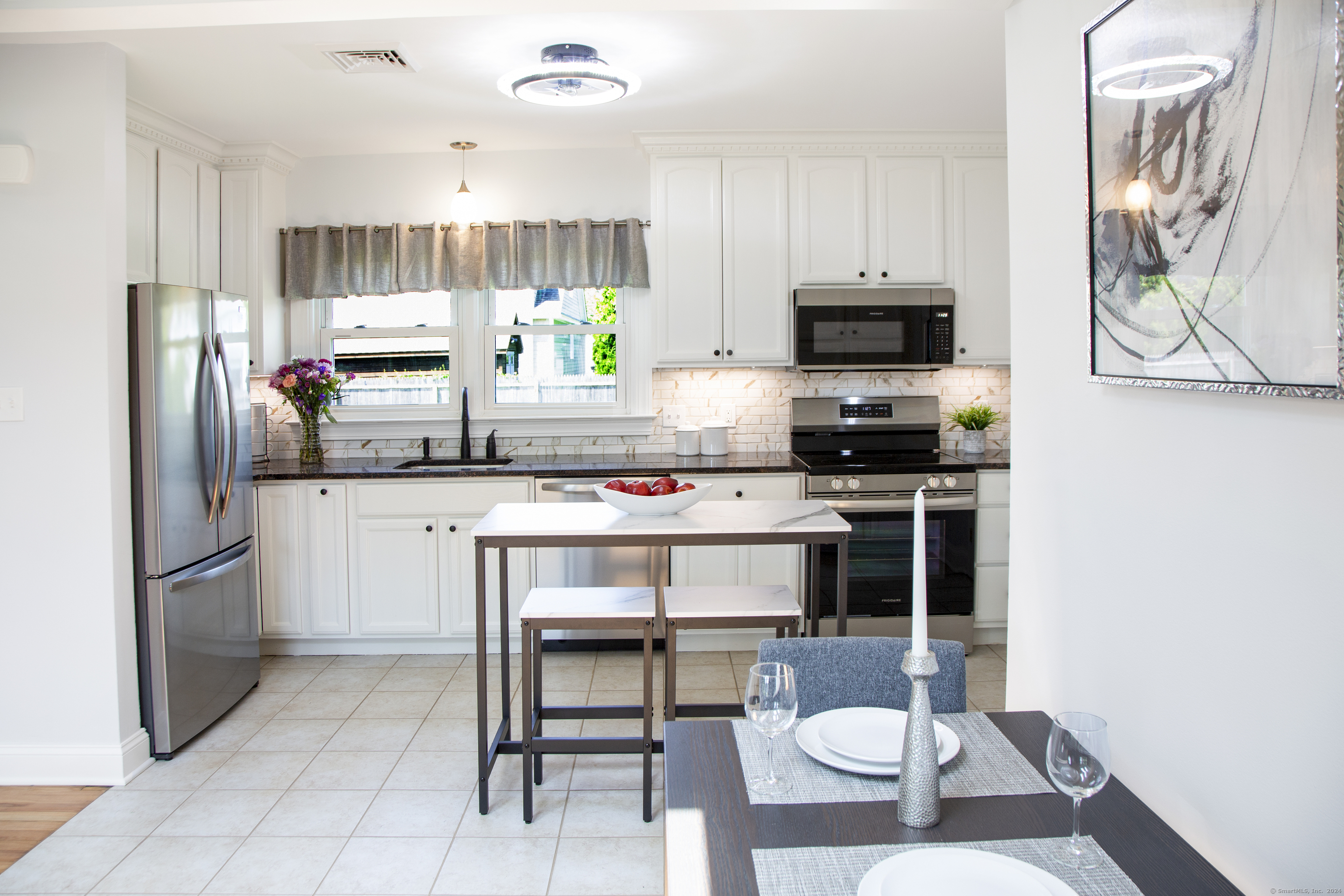 21 Nehantic Trail