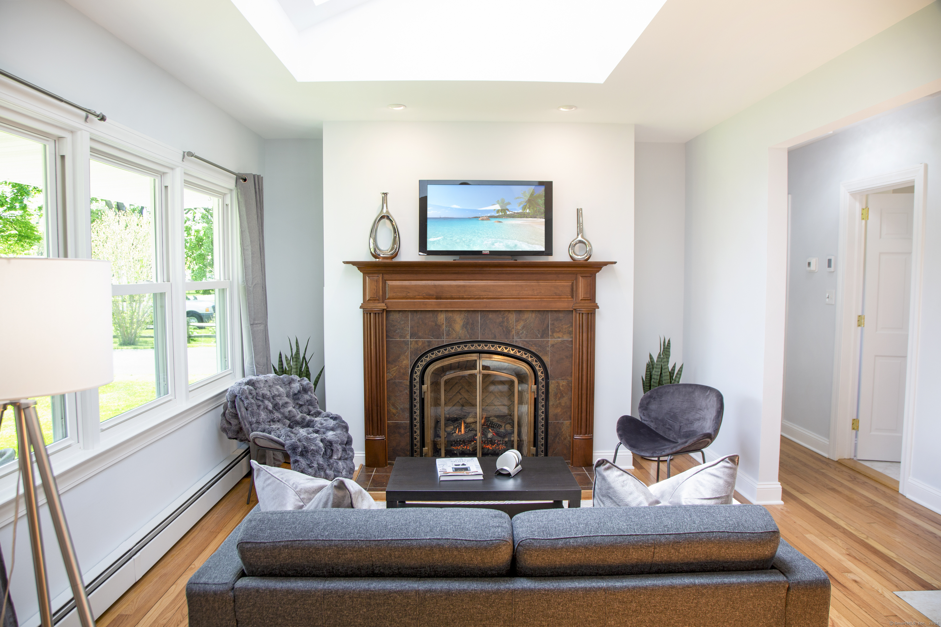 21 Nehantic Trail