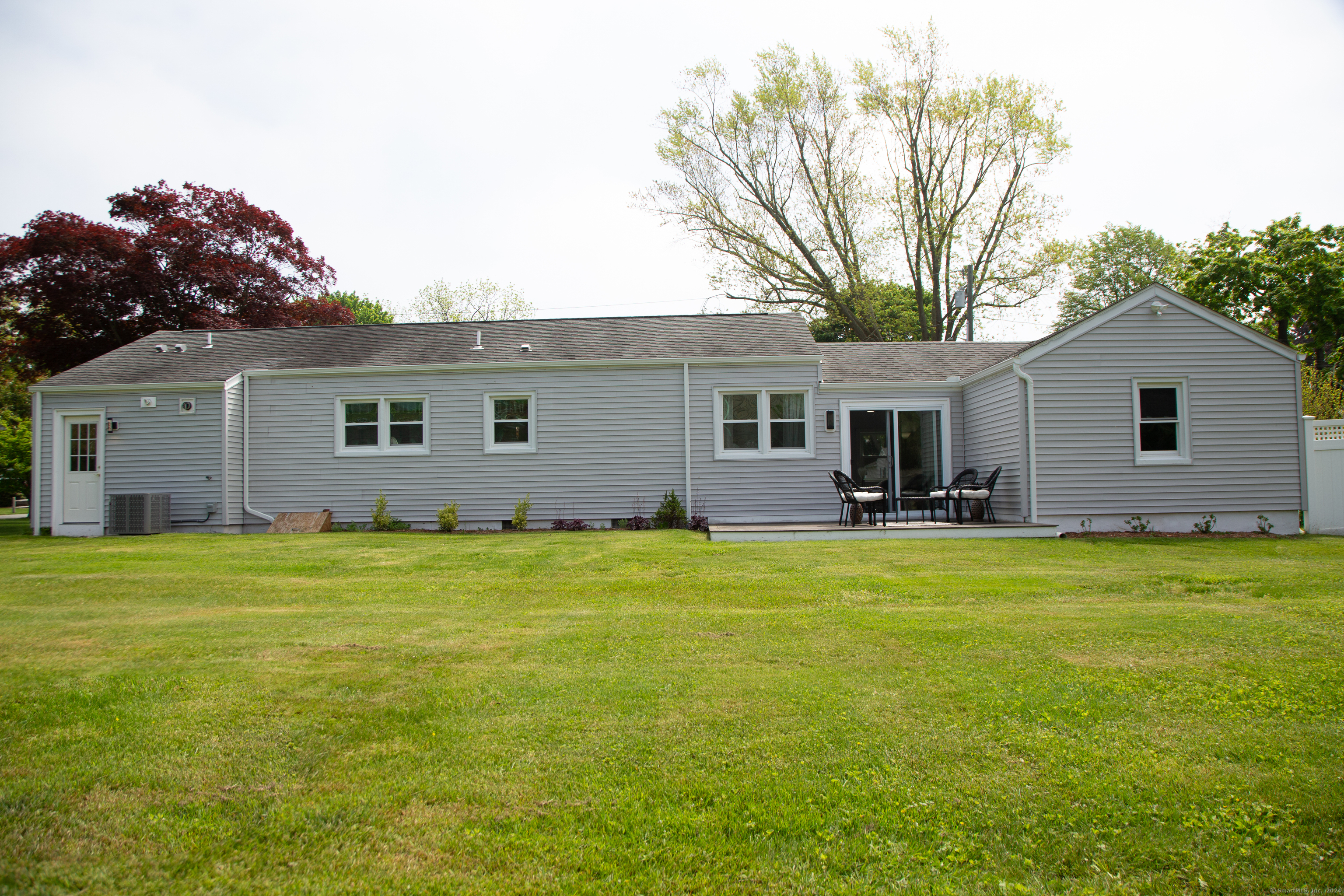 21 Nehantic Trail