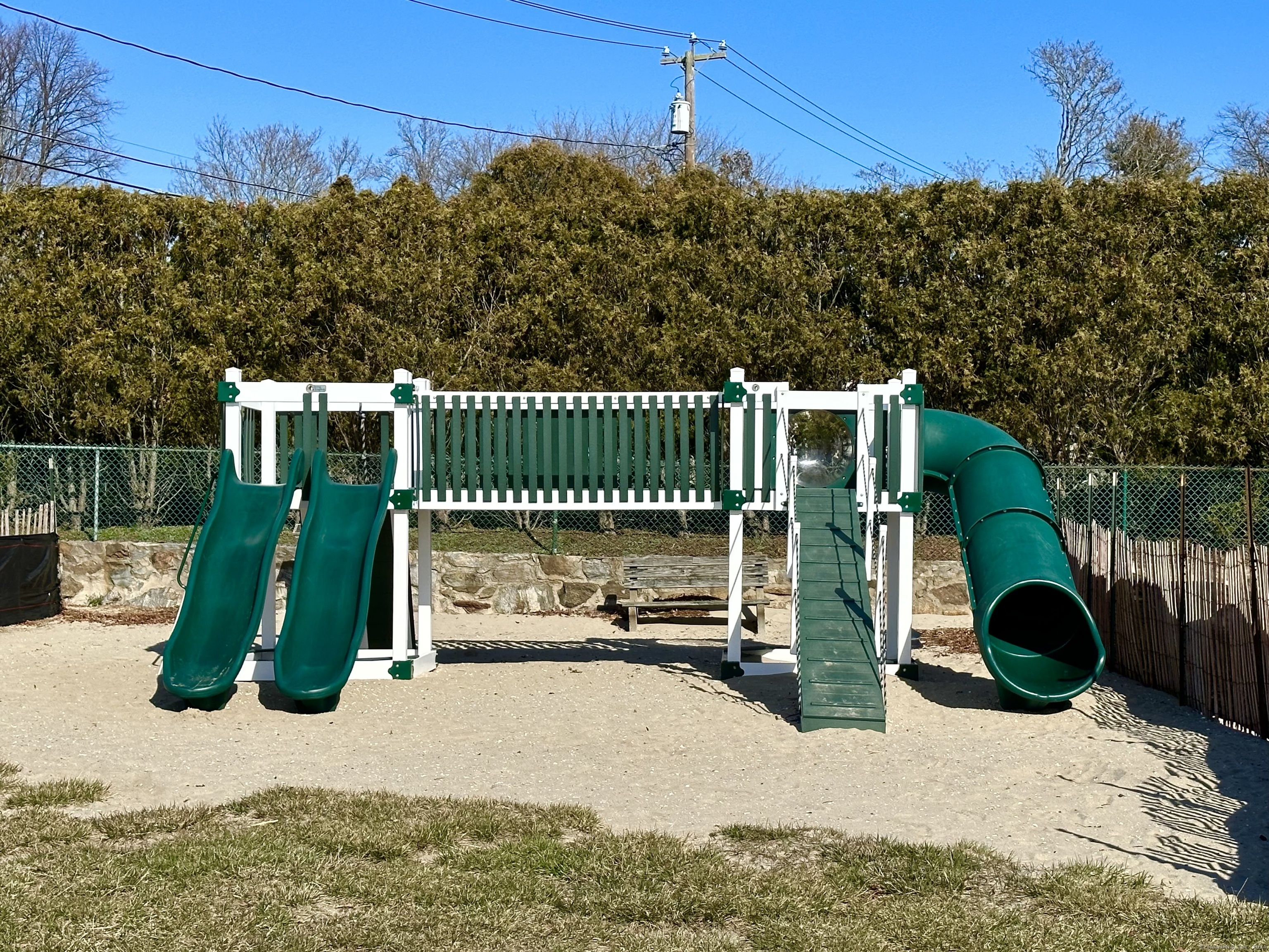 21 Nehantic Trail