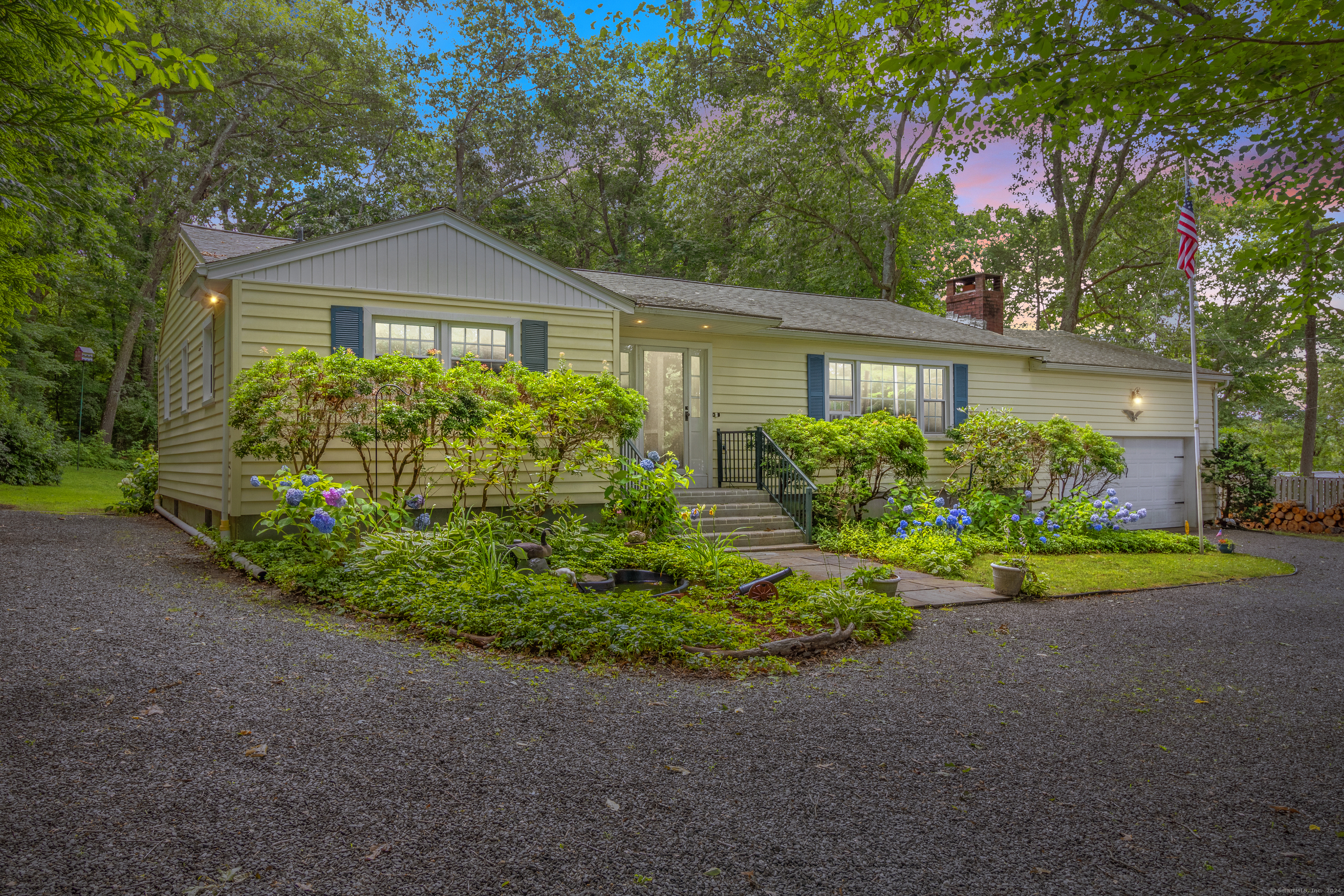 6 Jefferson Drive