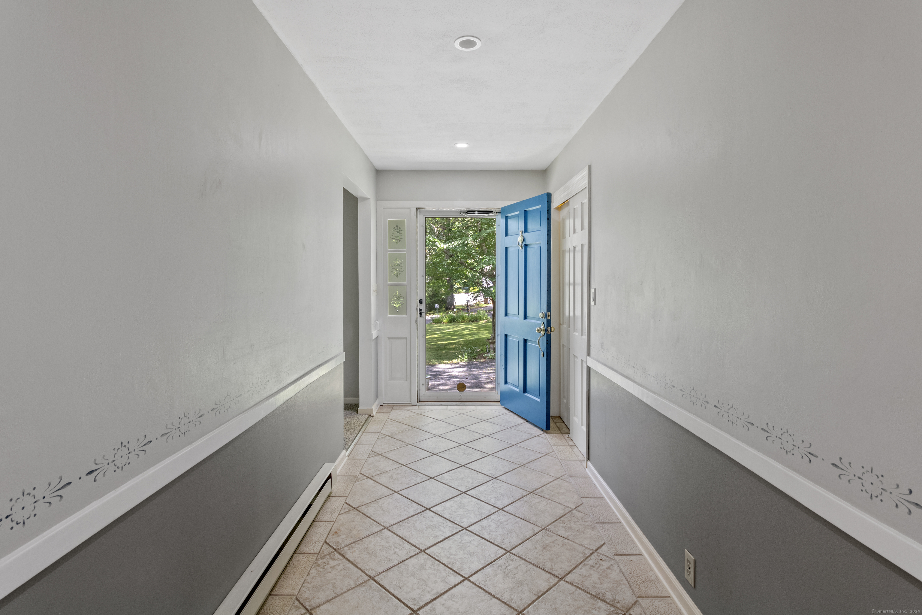 6 Jefferson Drive
