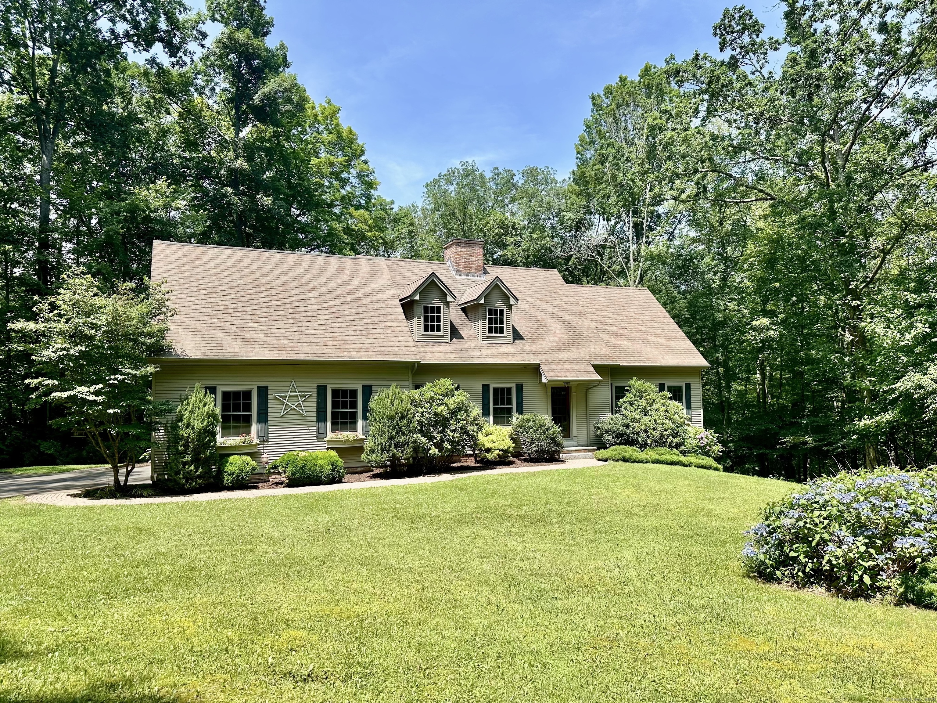 28 Hoop Pole Hill Road