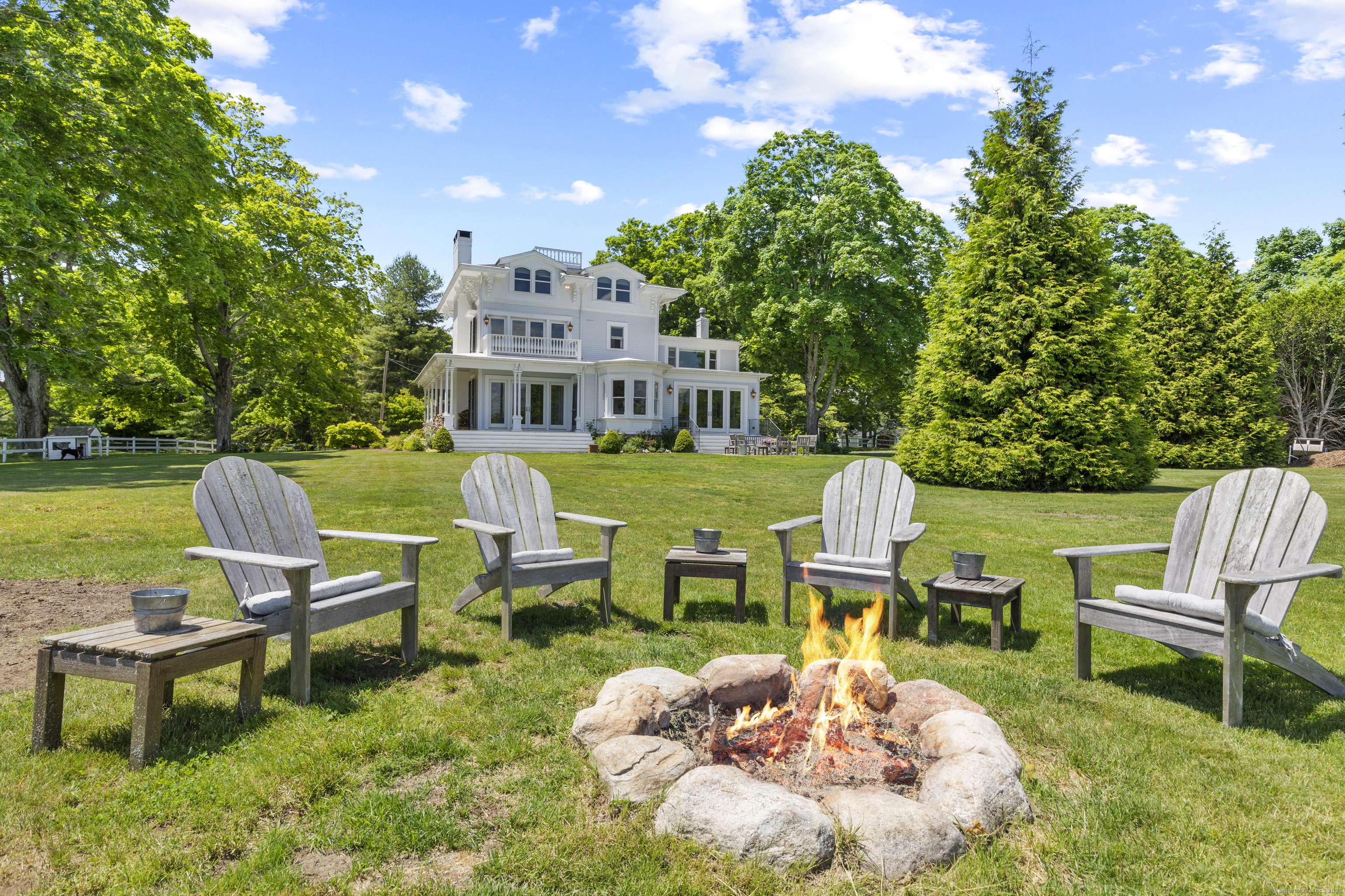 1 Foxboro Road