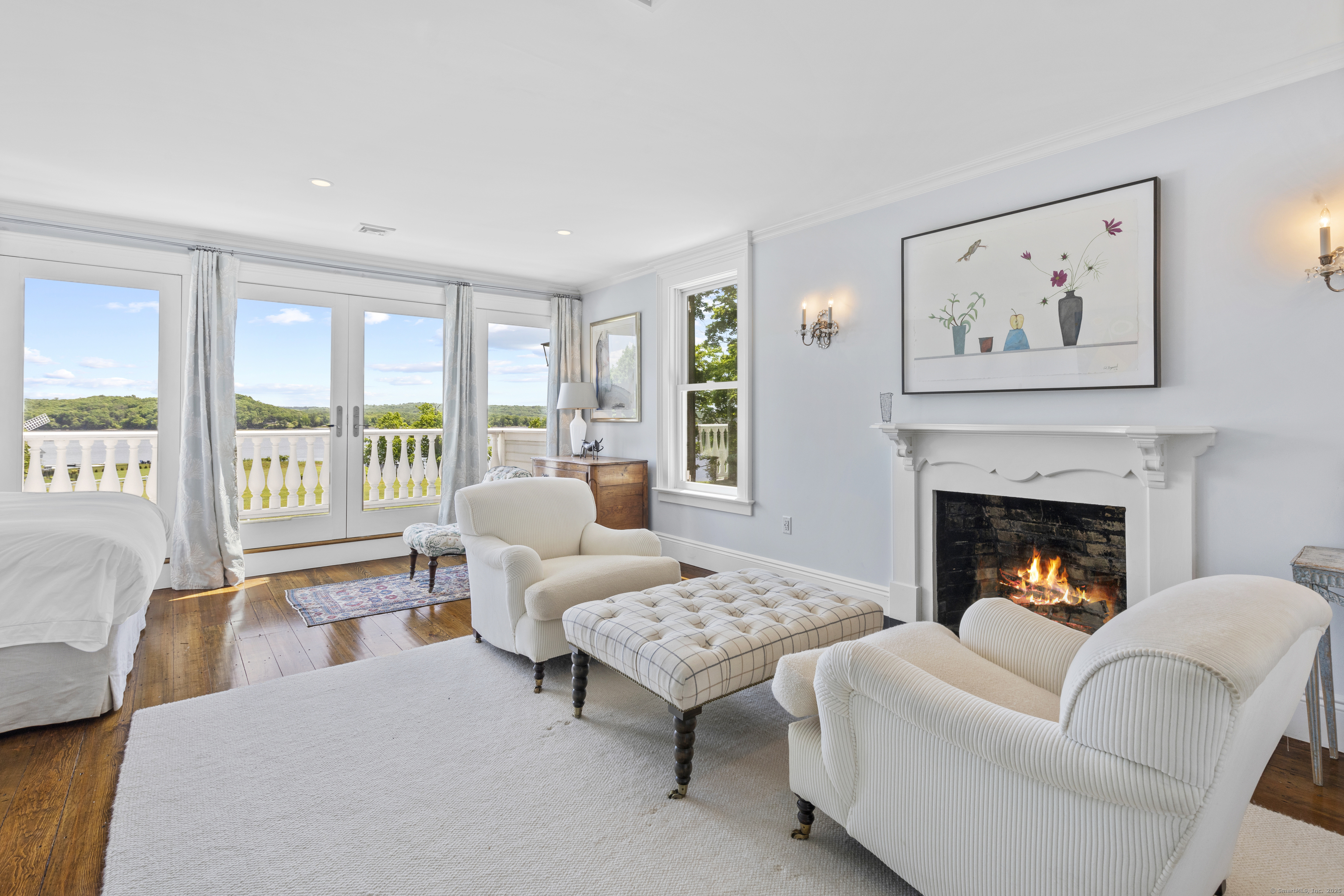 1 Foxboro Road