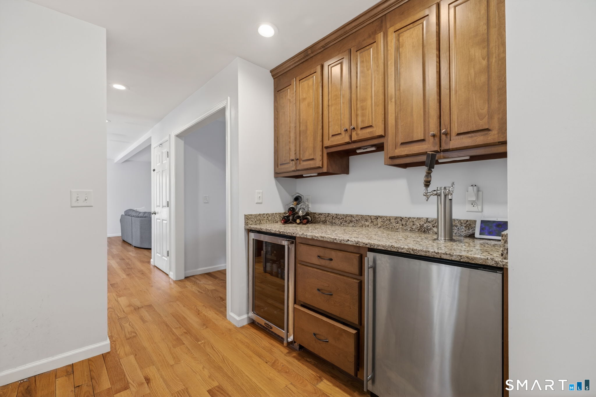 5 Tom Allyn Court