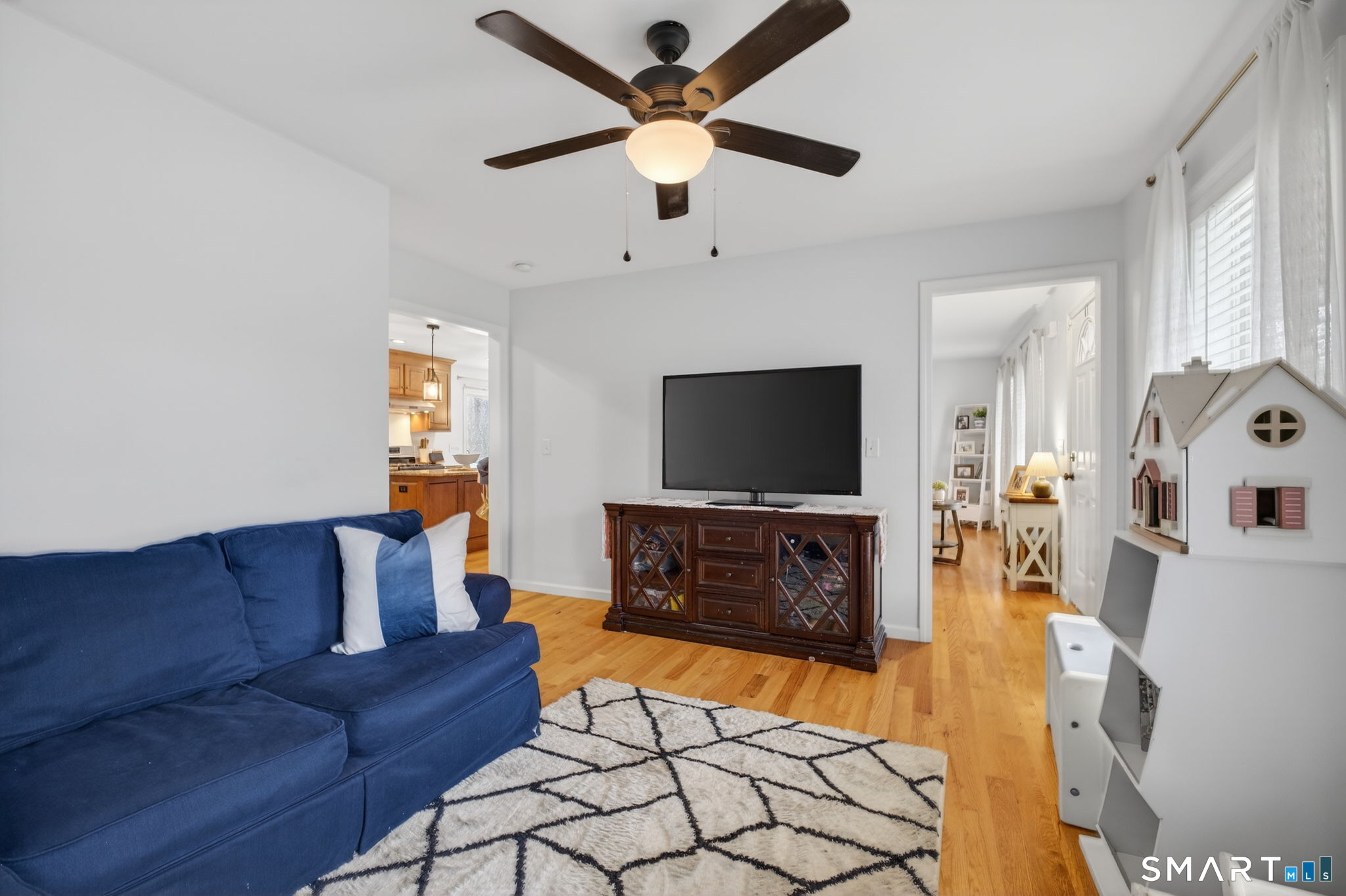 5 Tom Allyn Court