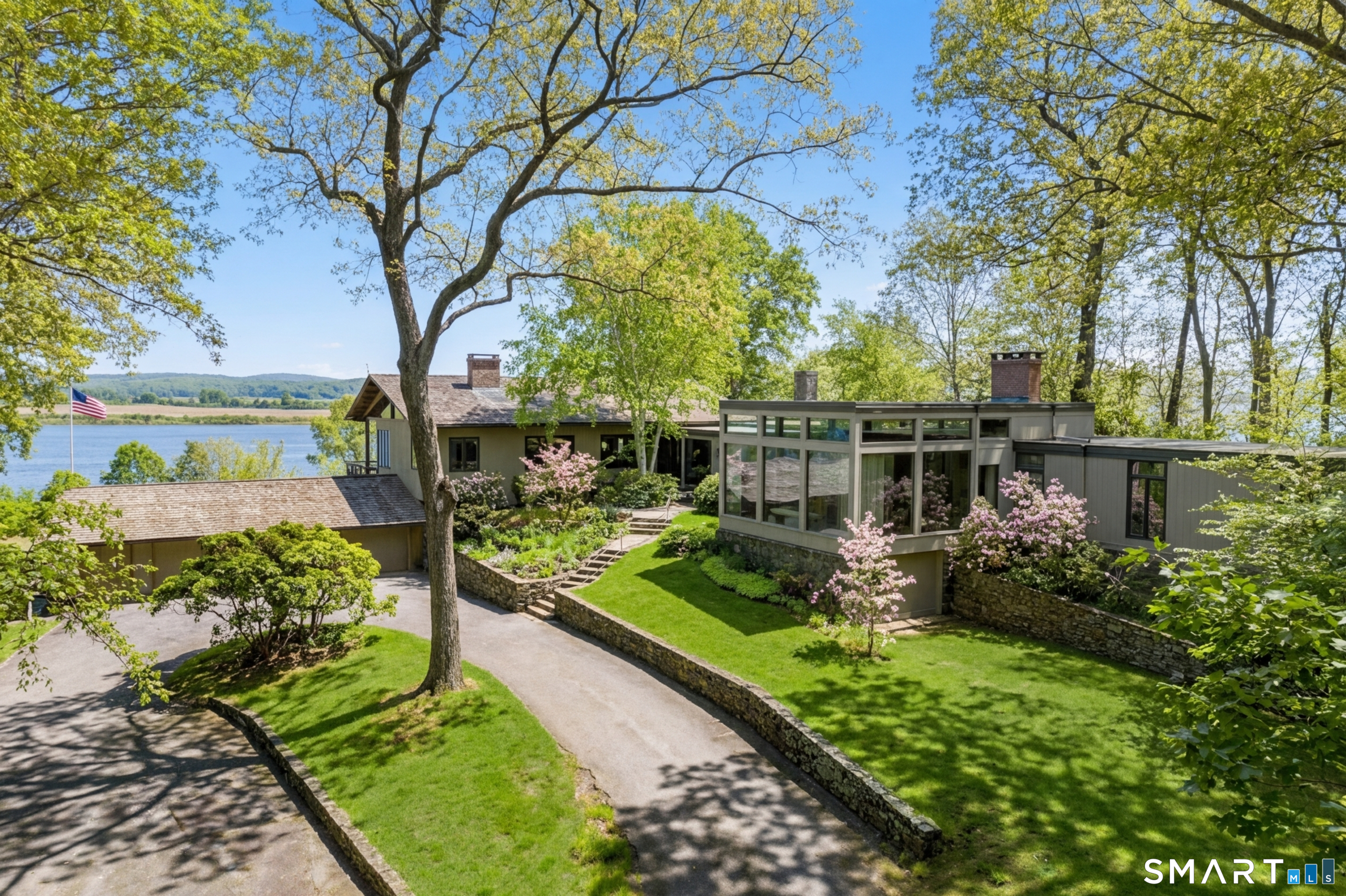 41 Watrous Point Road