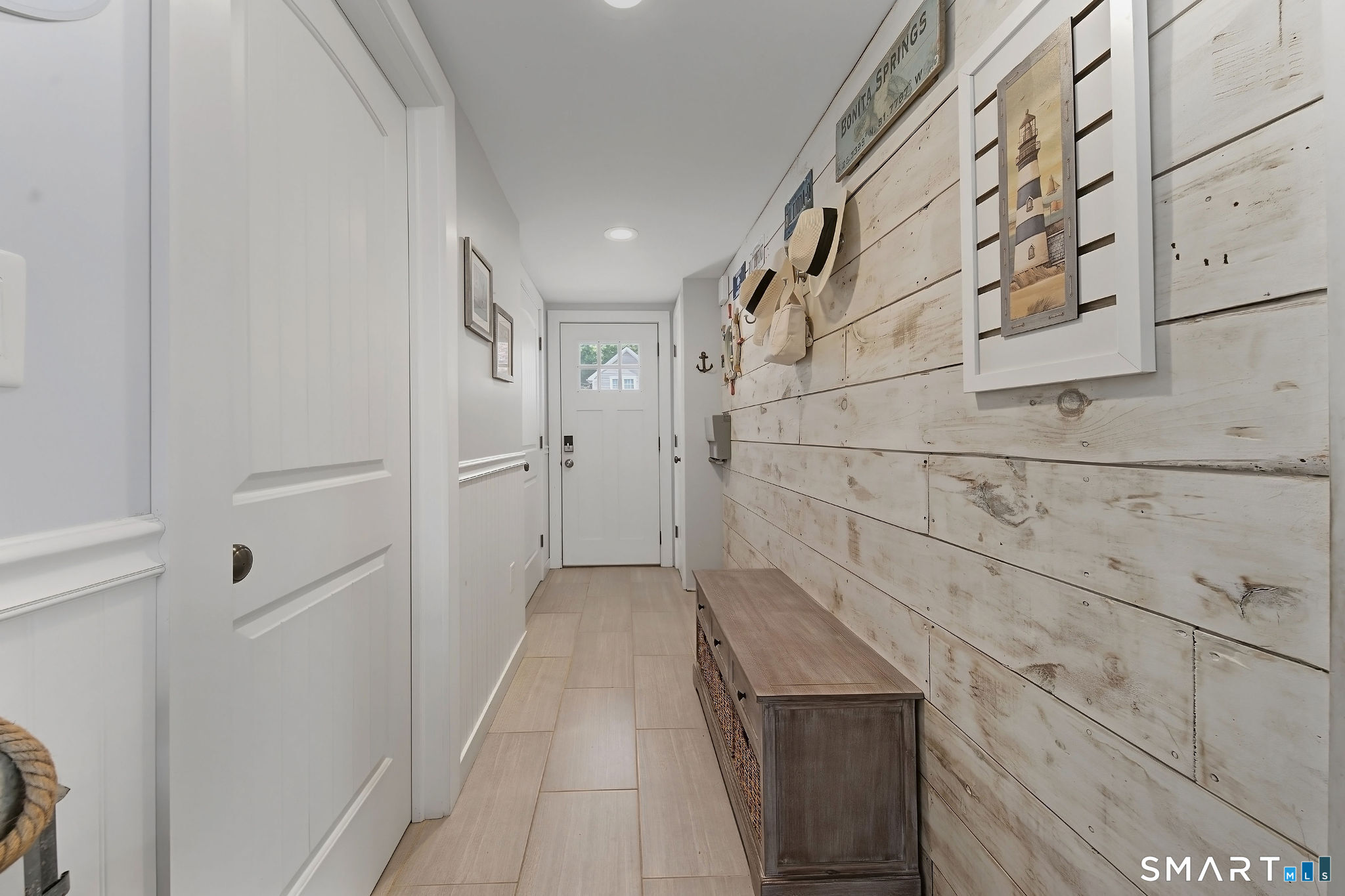 3 Mohican Road