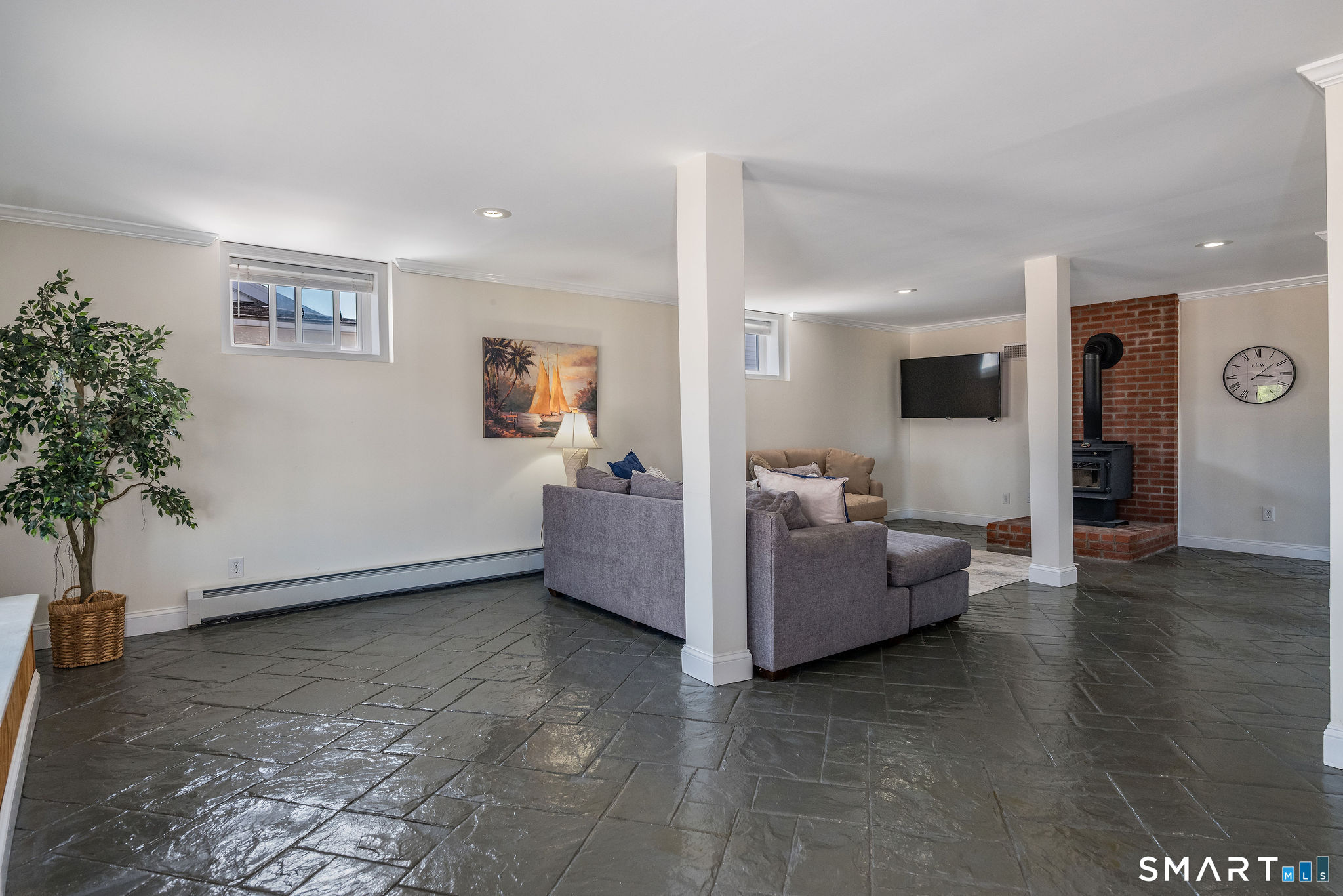 449 Seaside Avenue