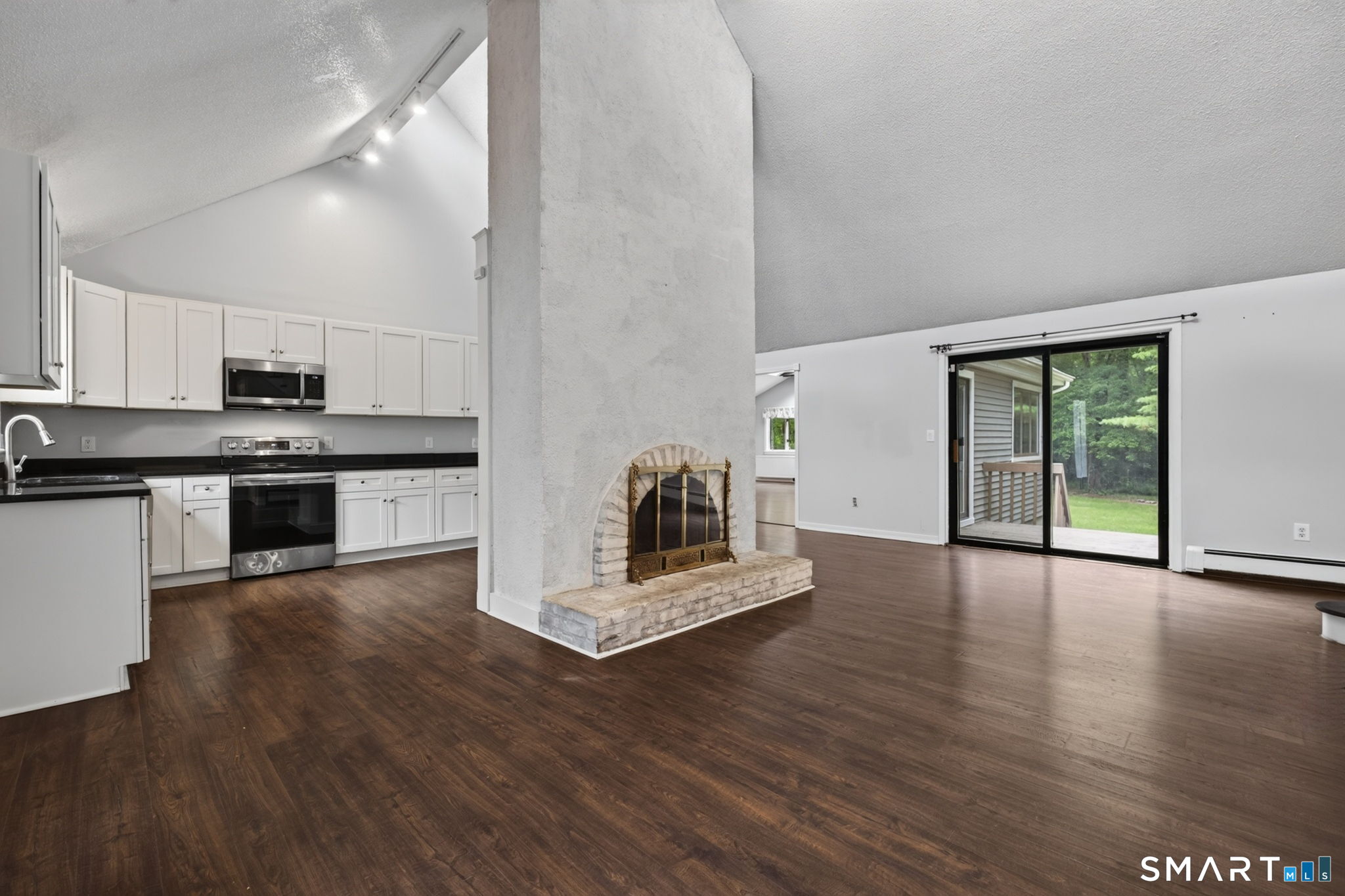 212 Cabin Road