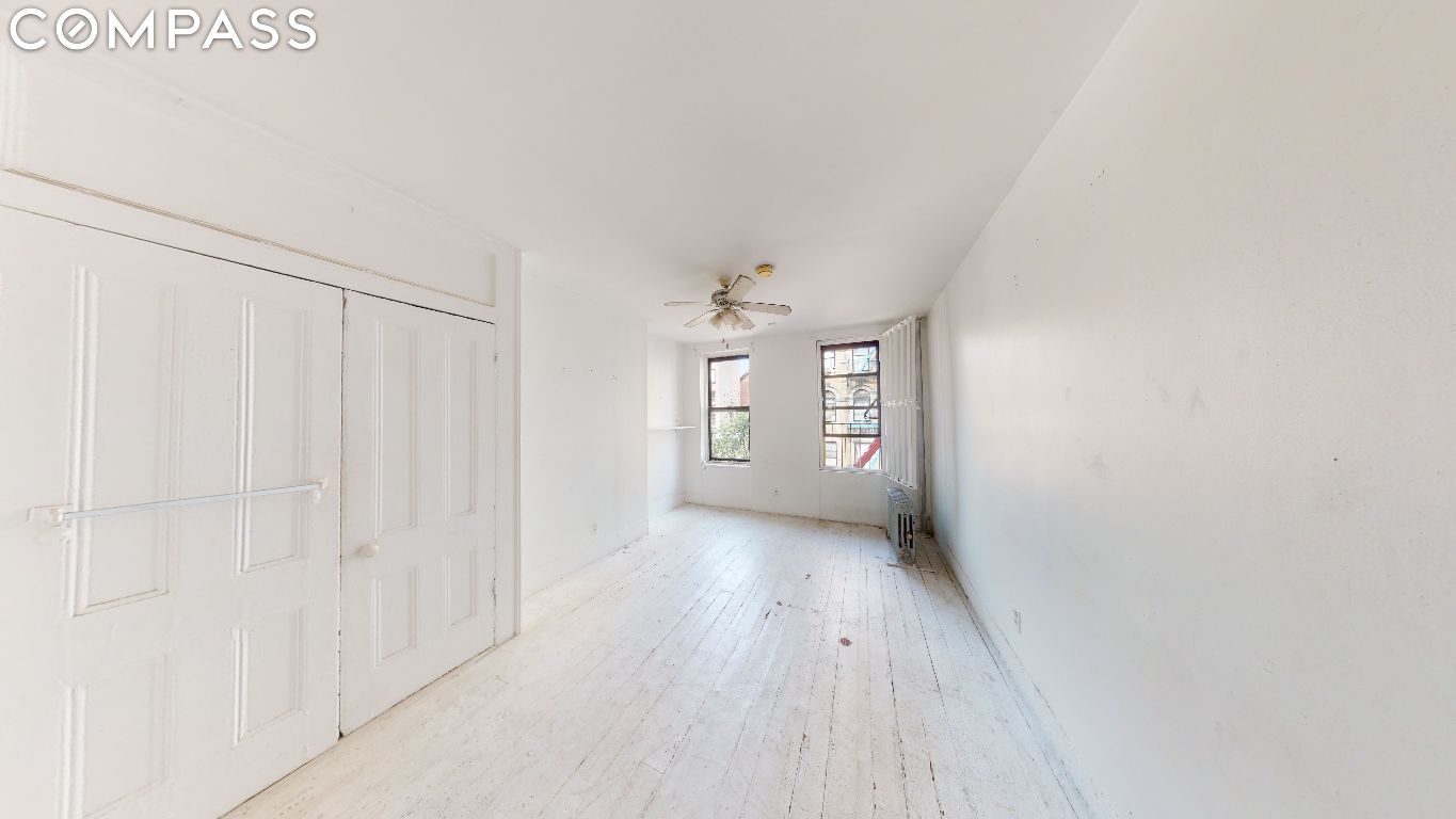 176 Suffolk Street 3-C