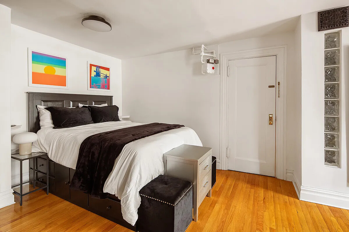 340 W 11TH Street 3EF