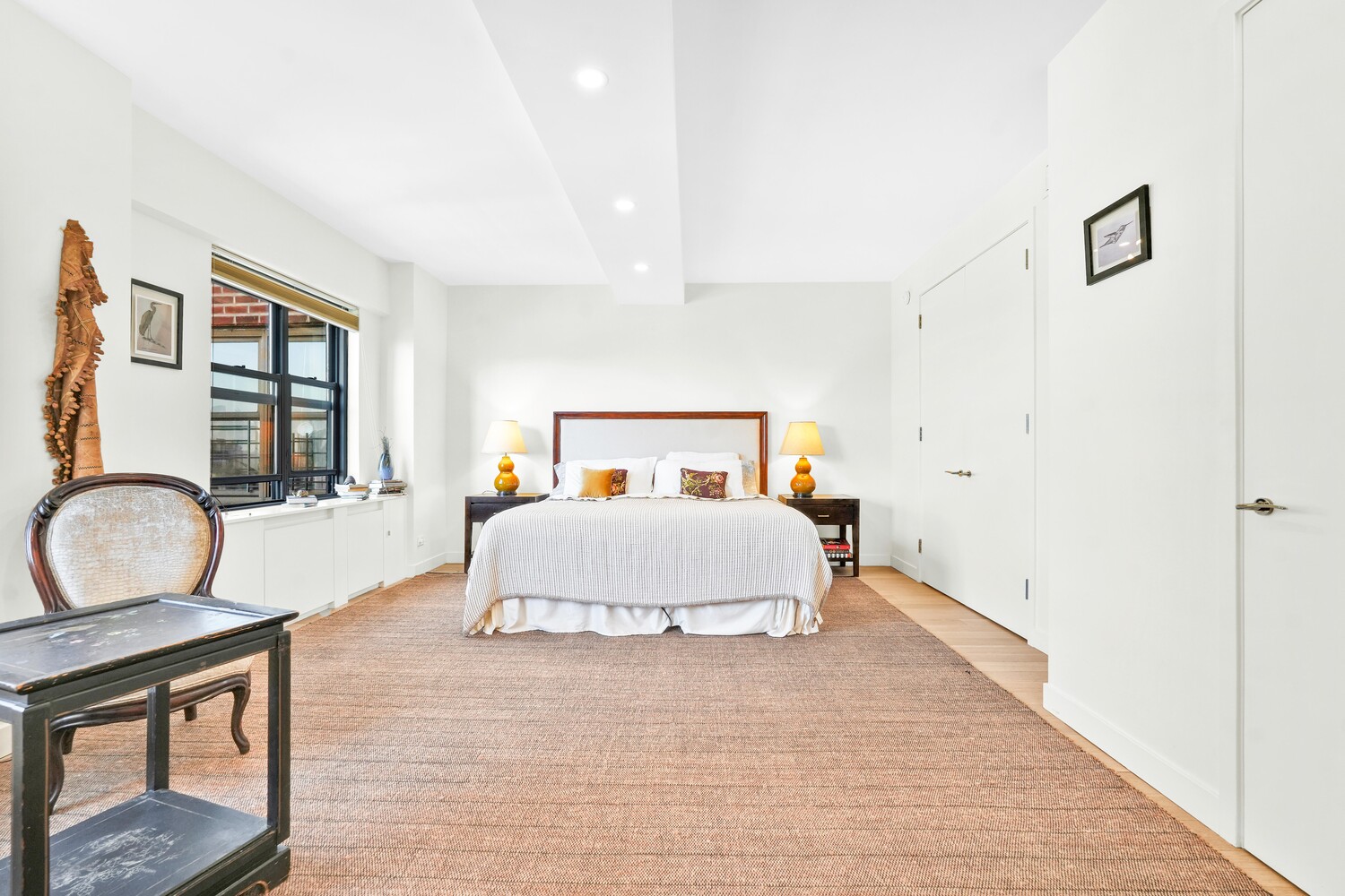 268 E BROADWAY A1706