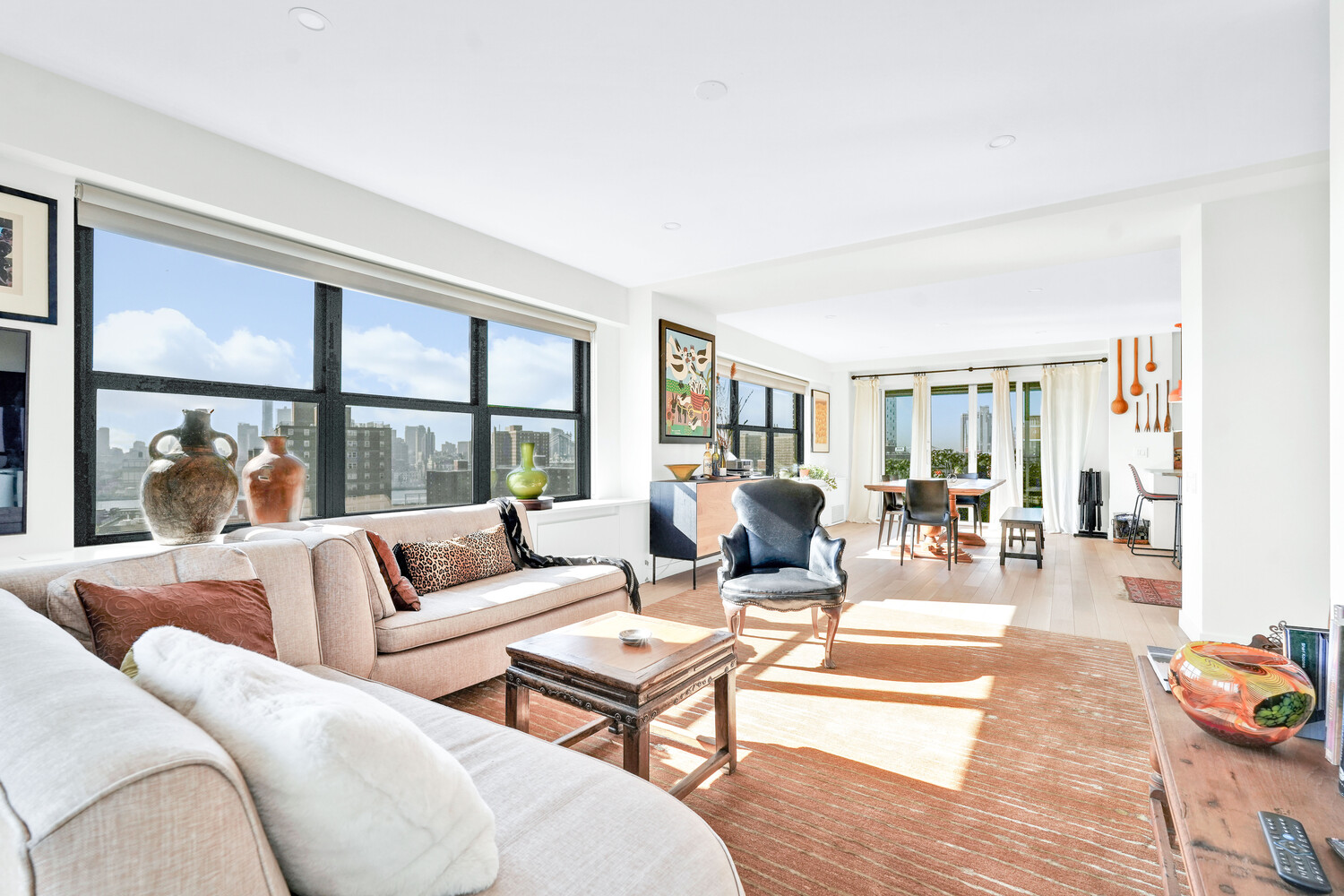 268 E BROADWAY A1706