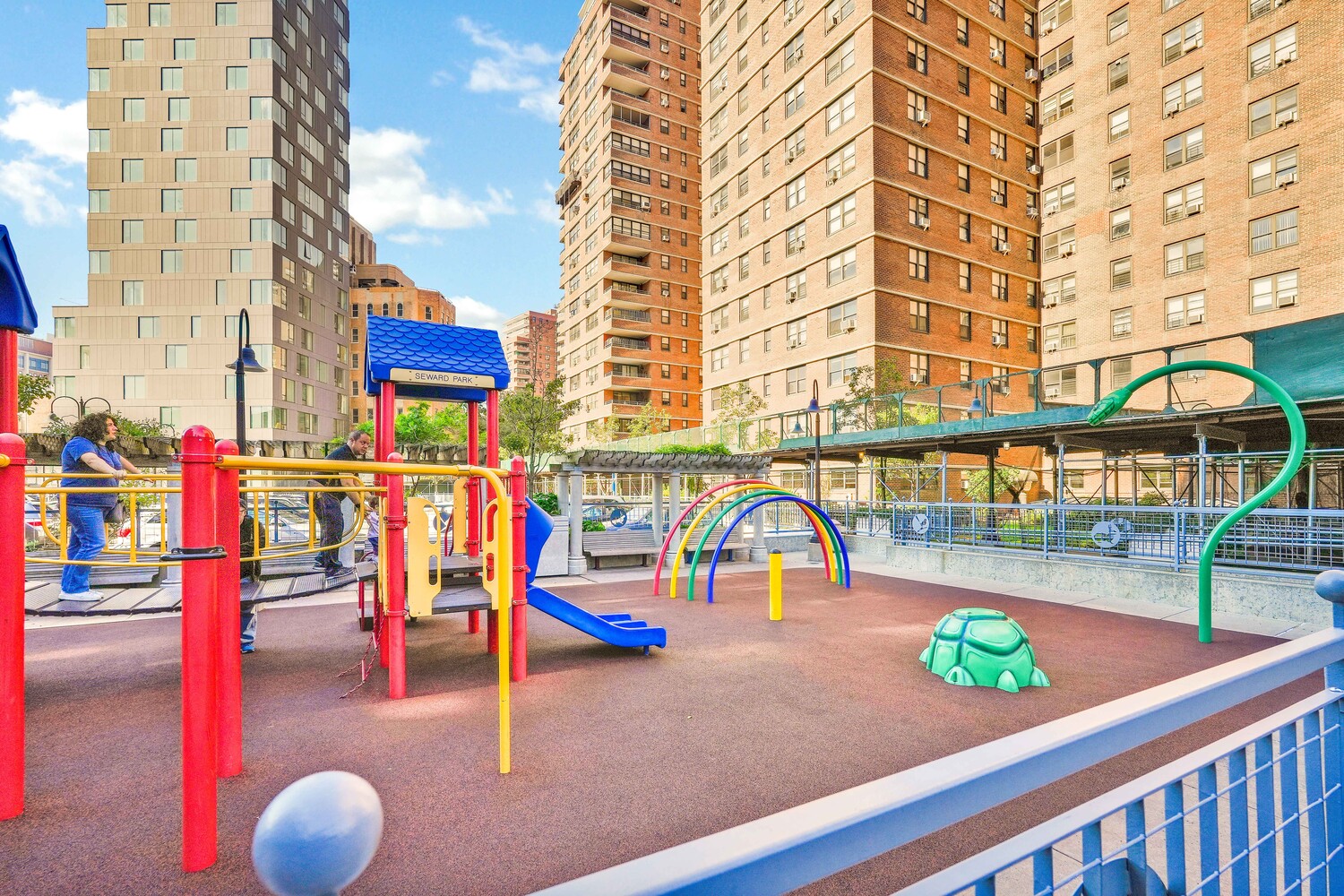 268 E BROADWAY A1706