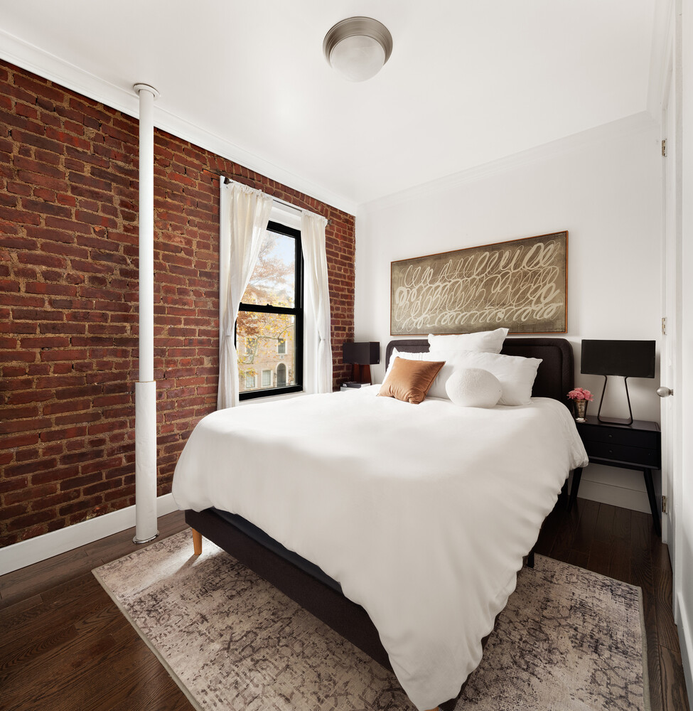 21-06 35TH Street 3E