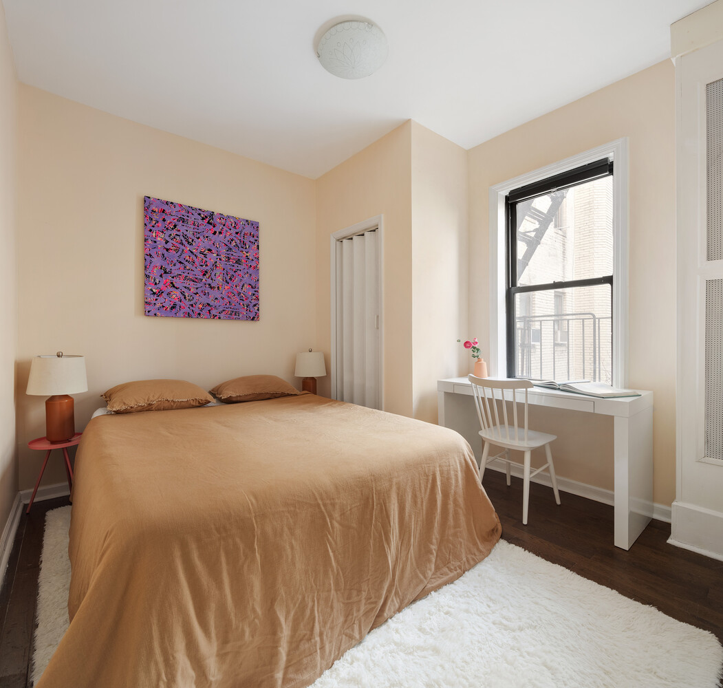 21-16 35TH Street 3G