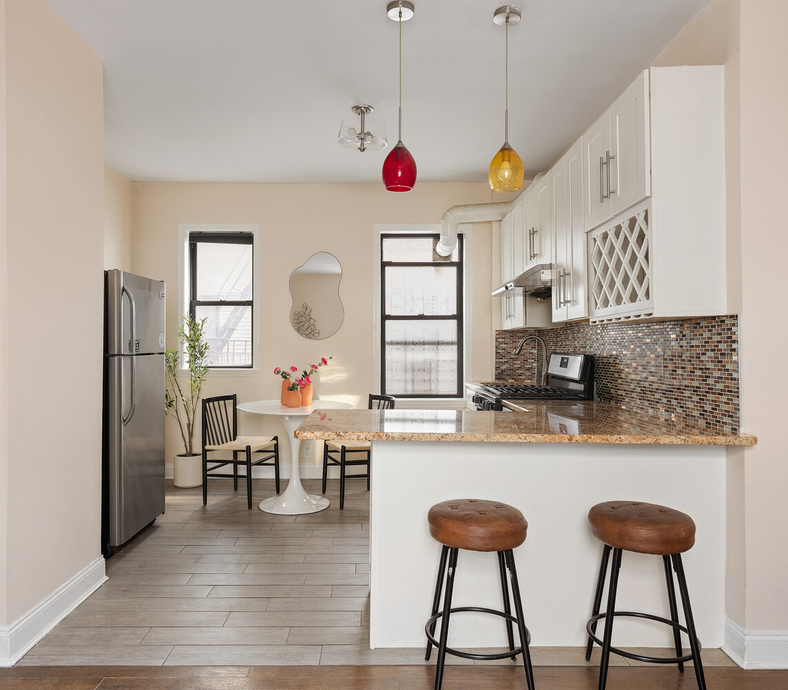 21-16 35TH Street 3G