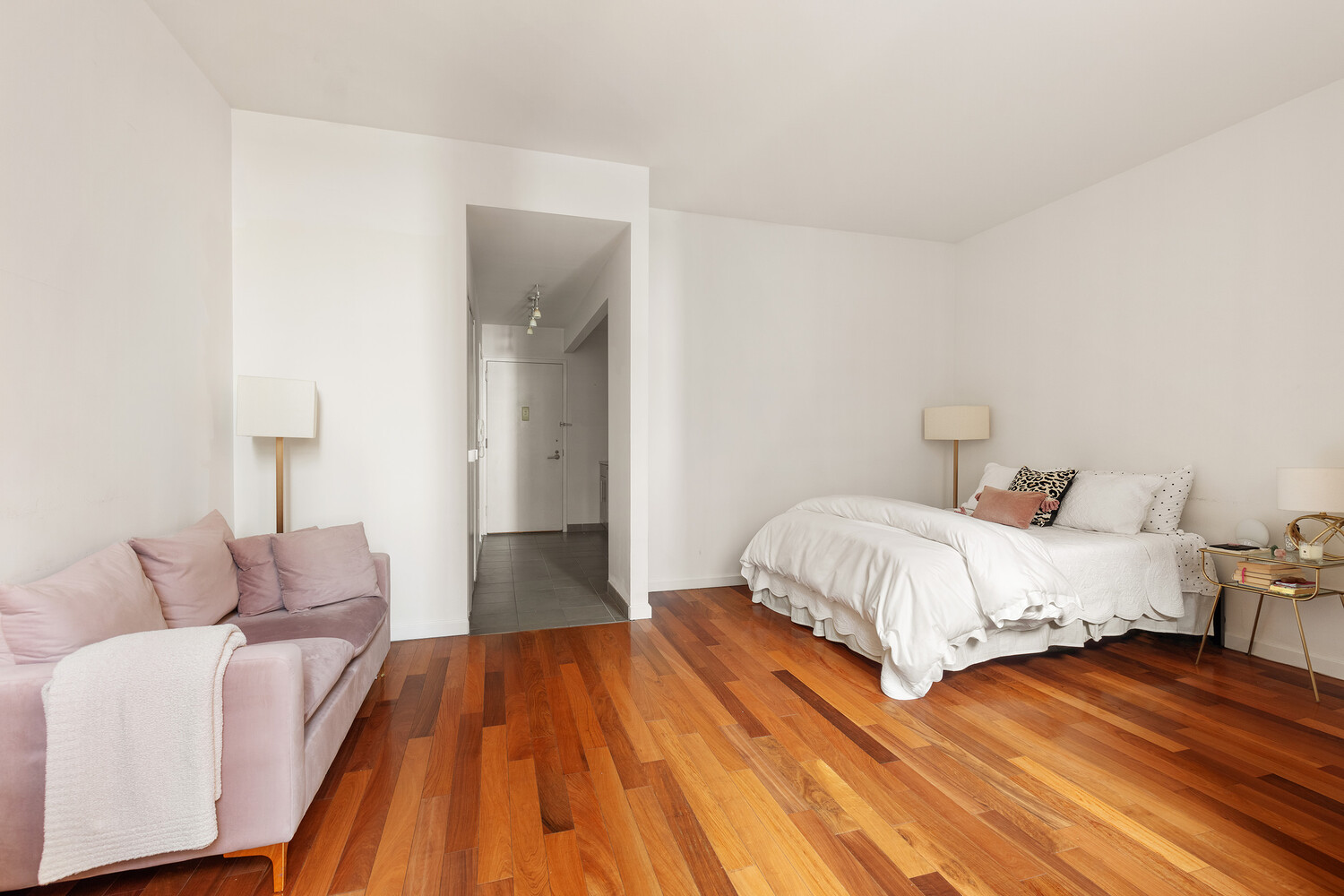 1 Wall Street Court PH04