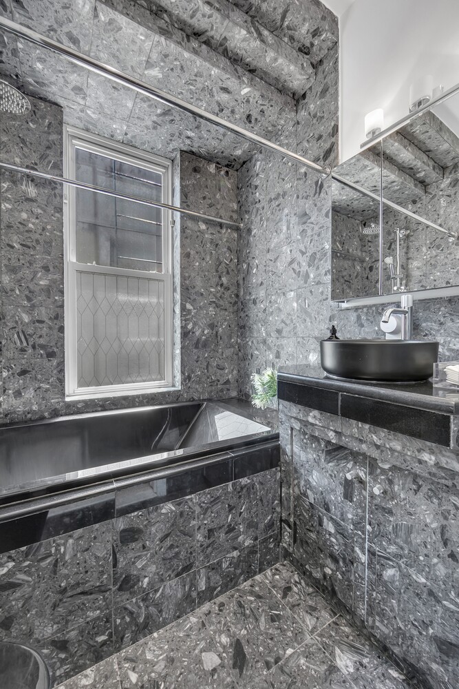 124 THOMPSON Street APT30