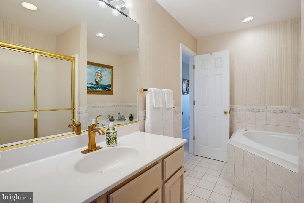 37135 OCEAN PARK LANE