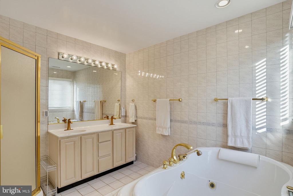 37135 OCEAN PARK LANE