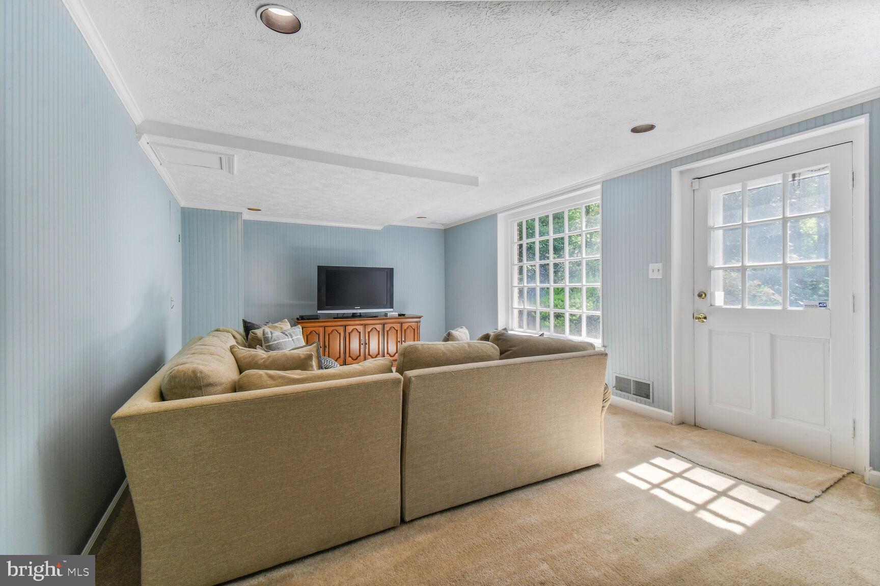 11801 GLEN MILL ROAD