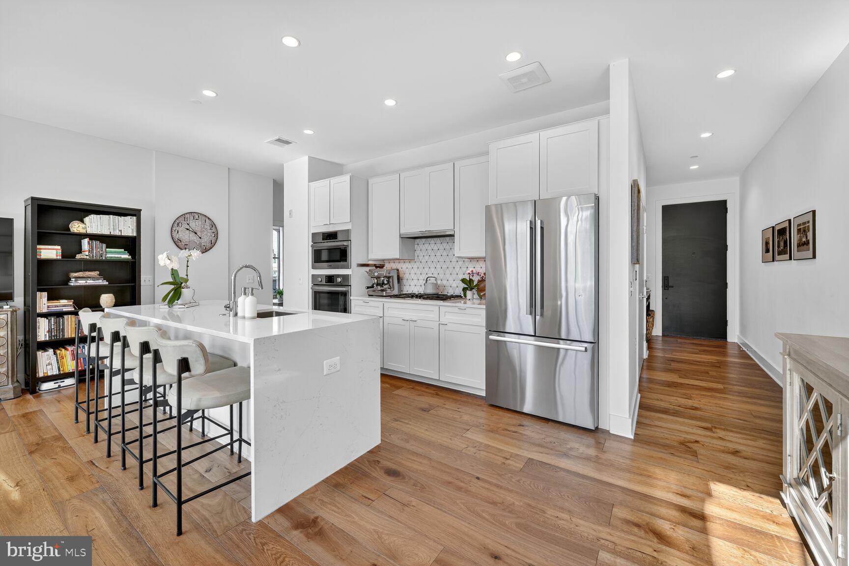 1312 KING STREET 210