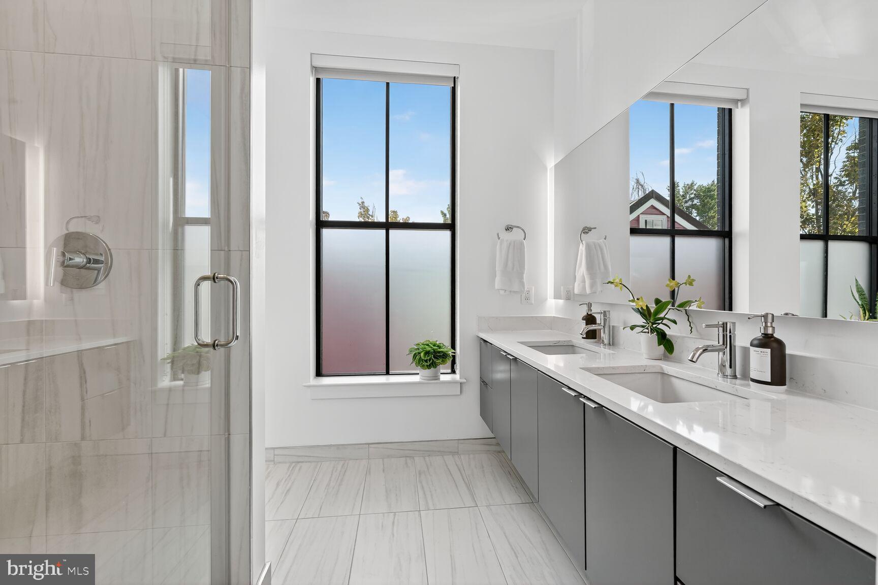 1312 KING STREET 210