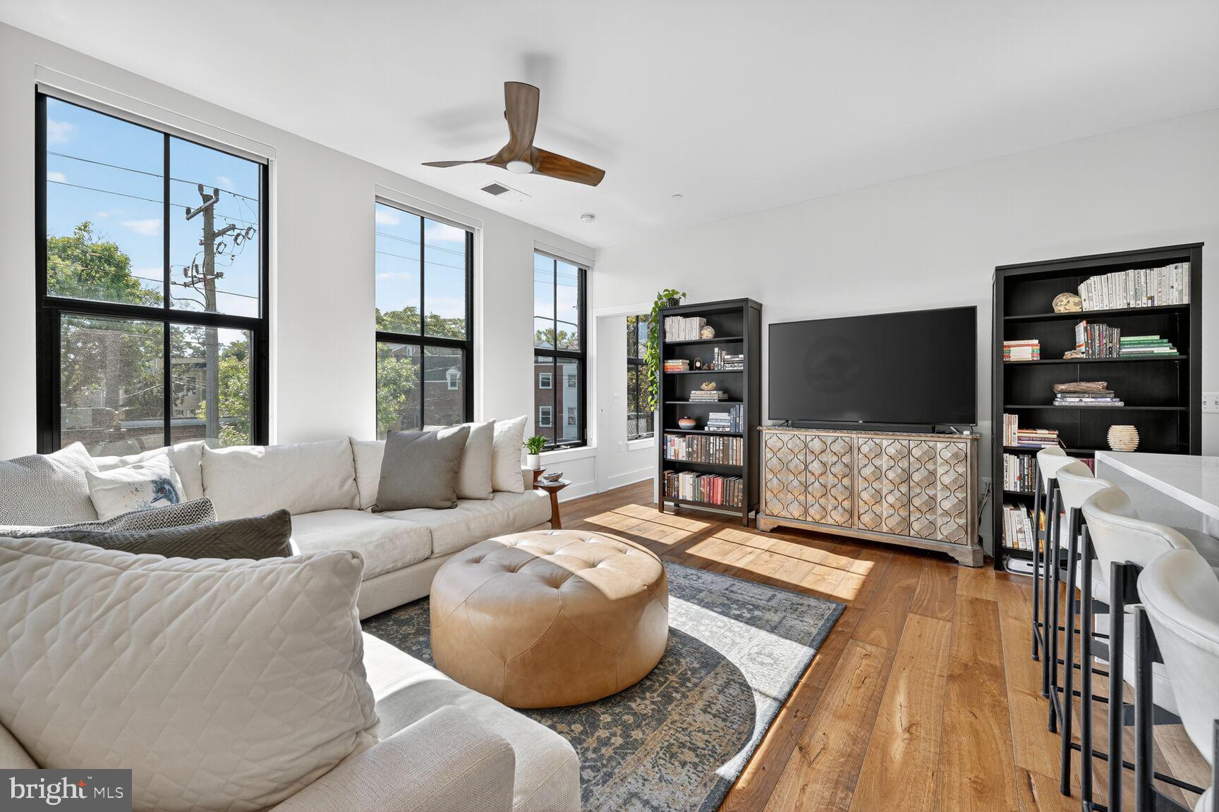 1312 KING STREET 210