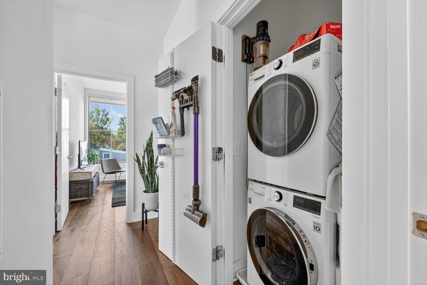 1312 KING STREET 210