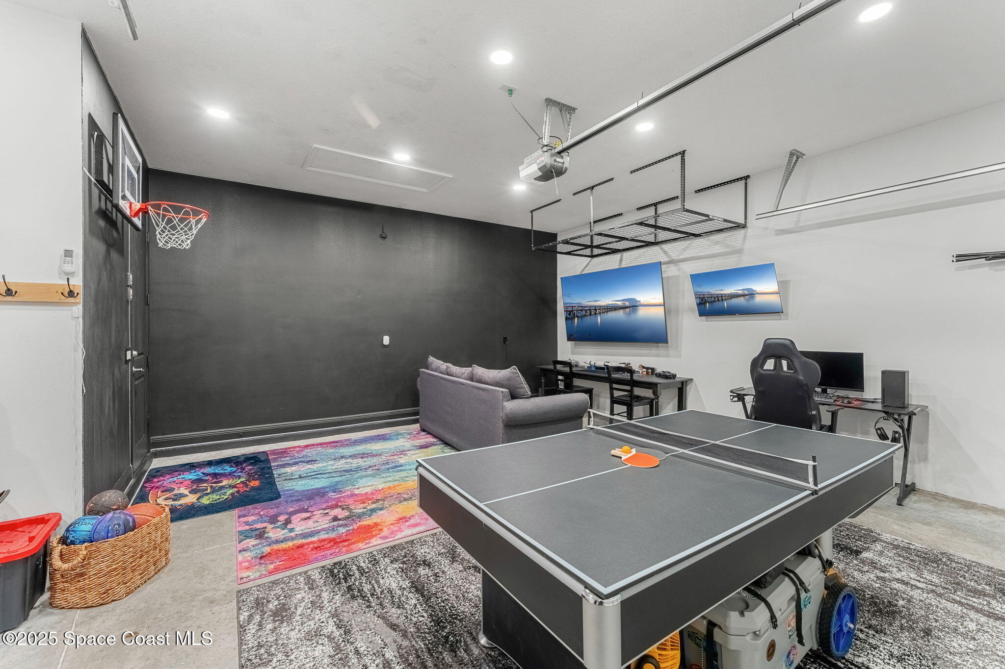 8048 Gullen Drive Drive