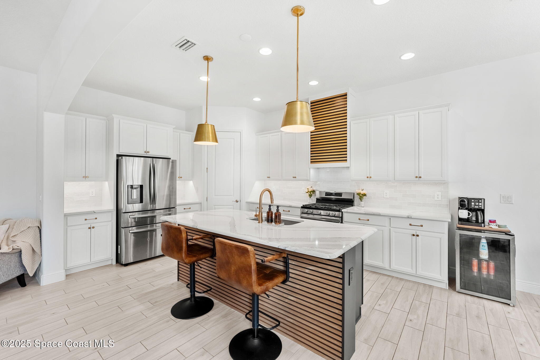 8048 Gullen Drive Drive