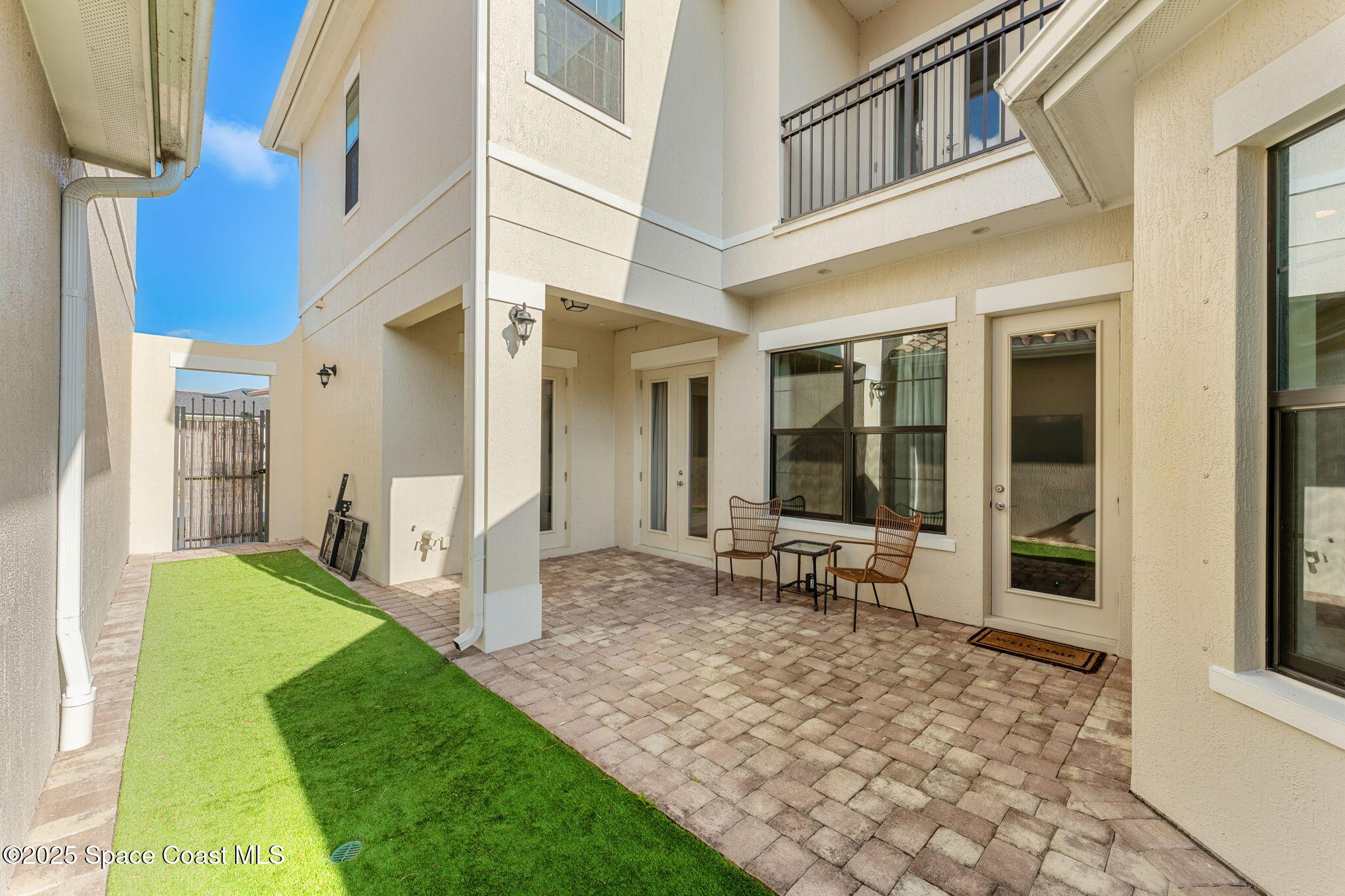 8048 Gullen Drive Drive