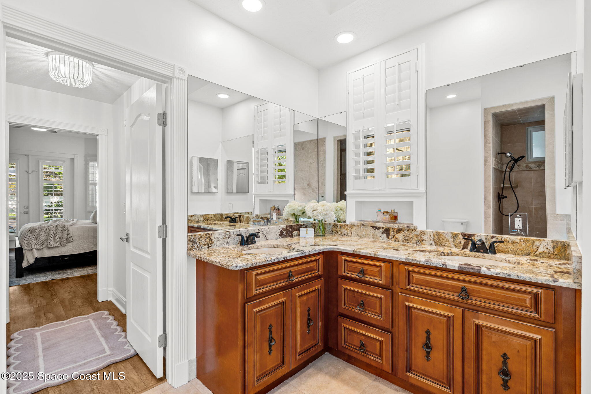 2115 River Oaks Court