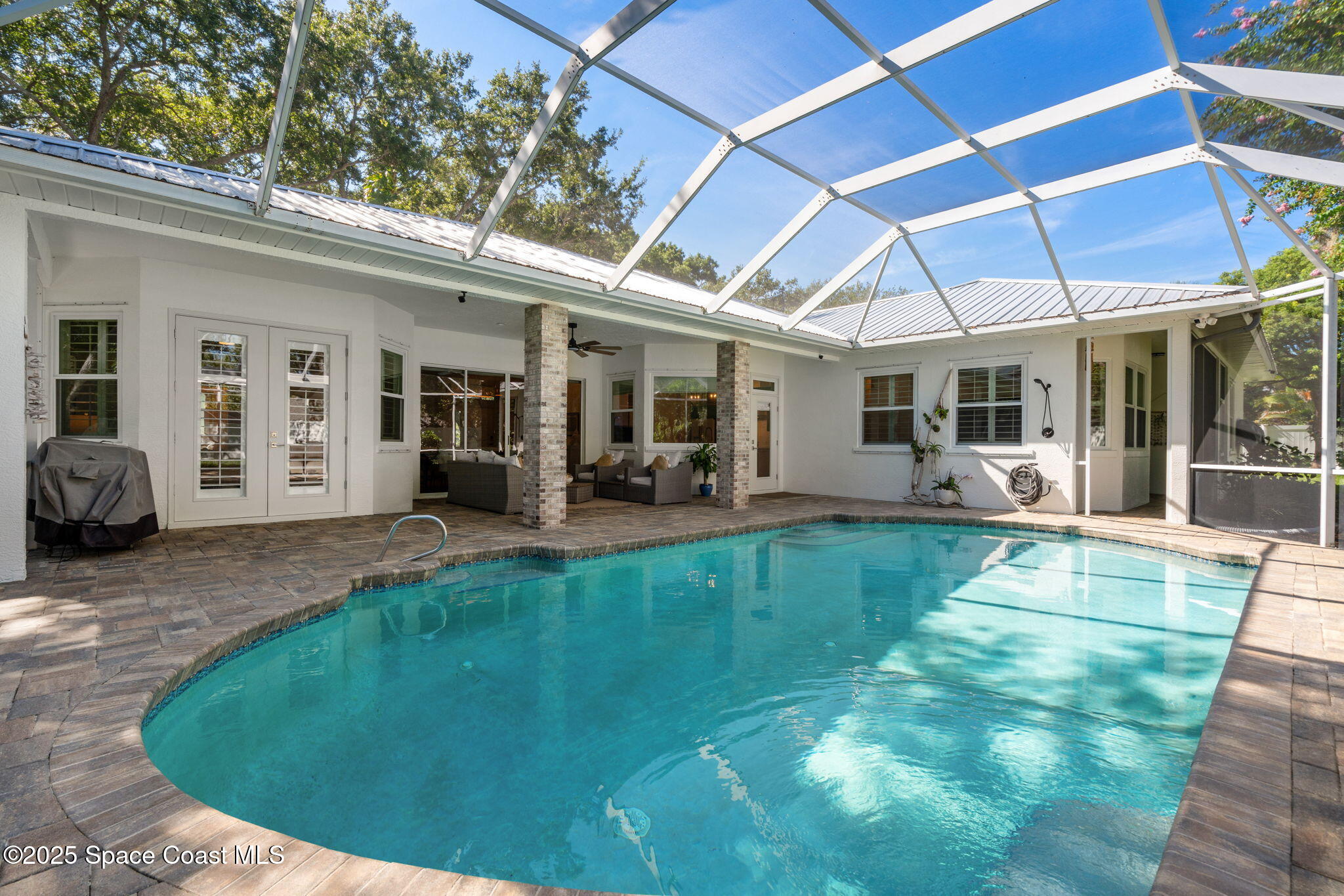 2115 River Oaks Court