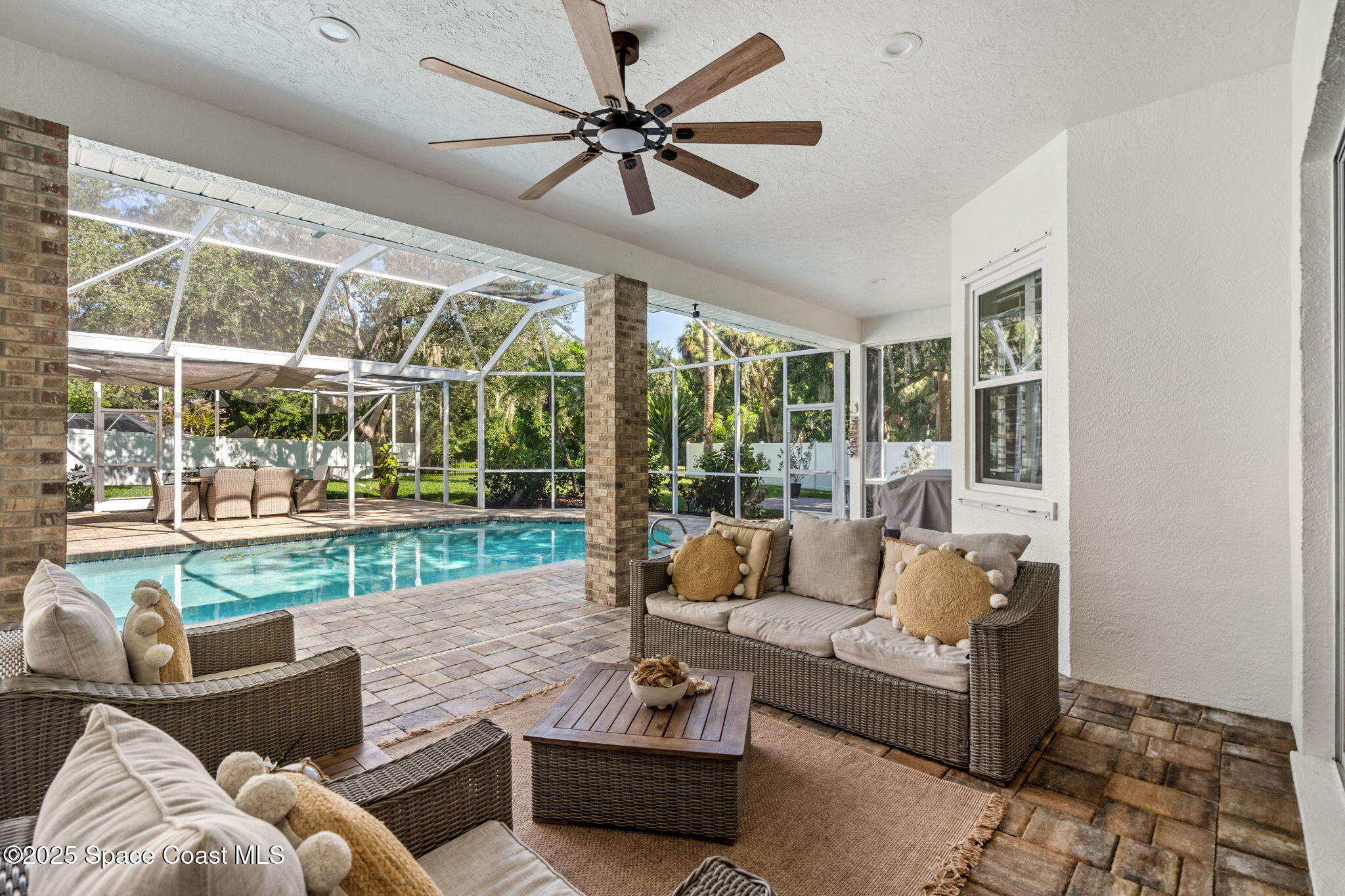 2115 River Oaks Court