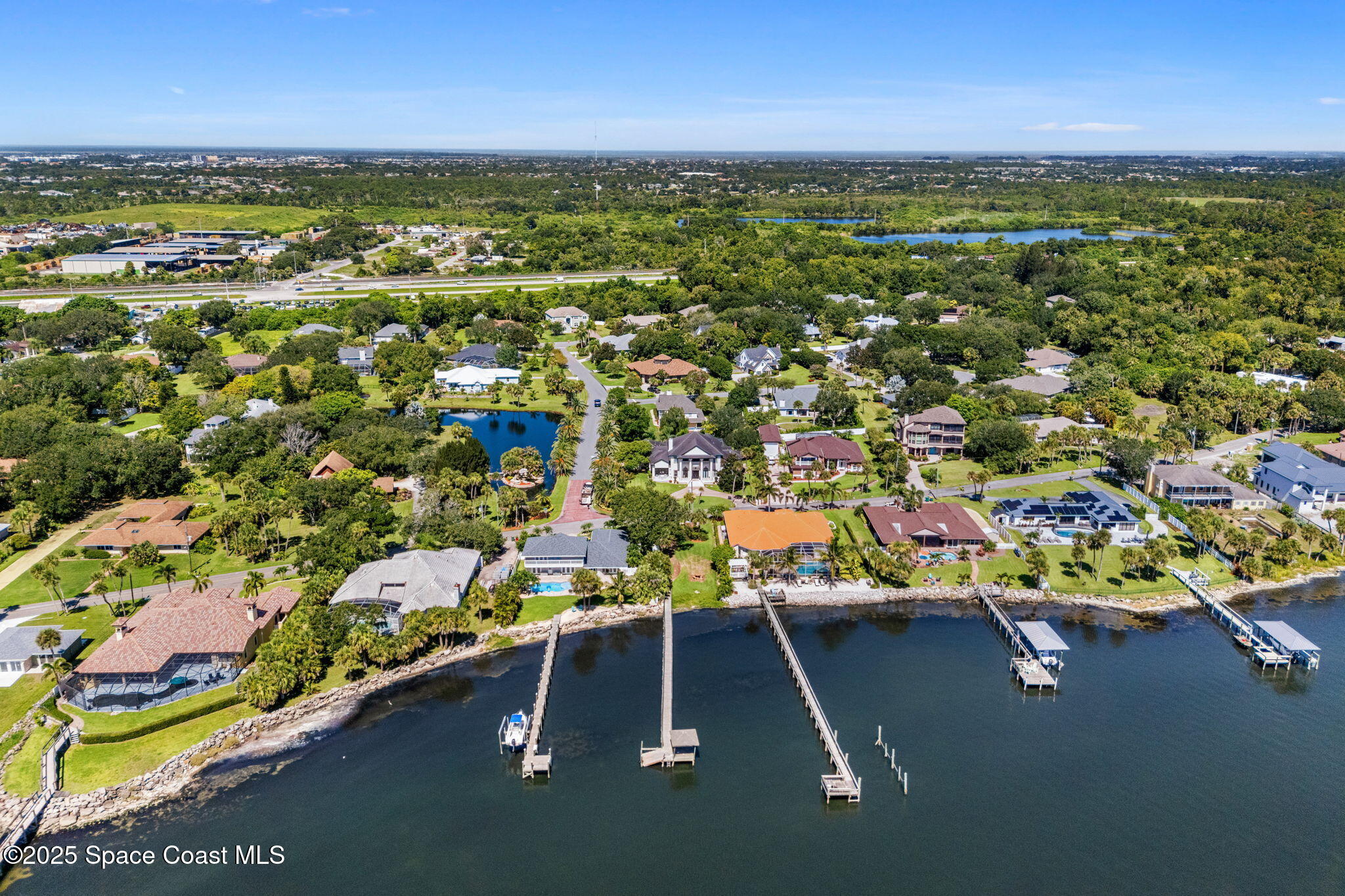 2115 River Oaks Court