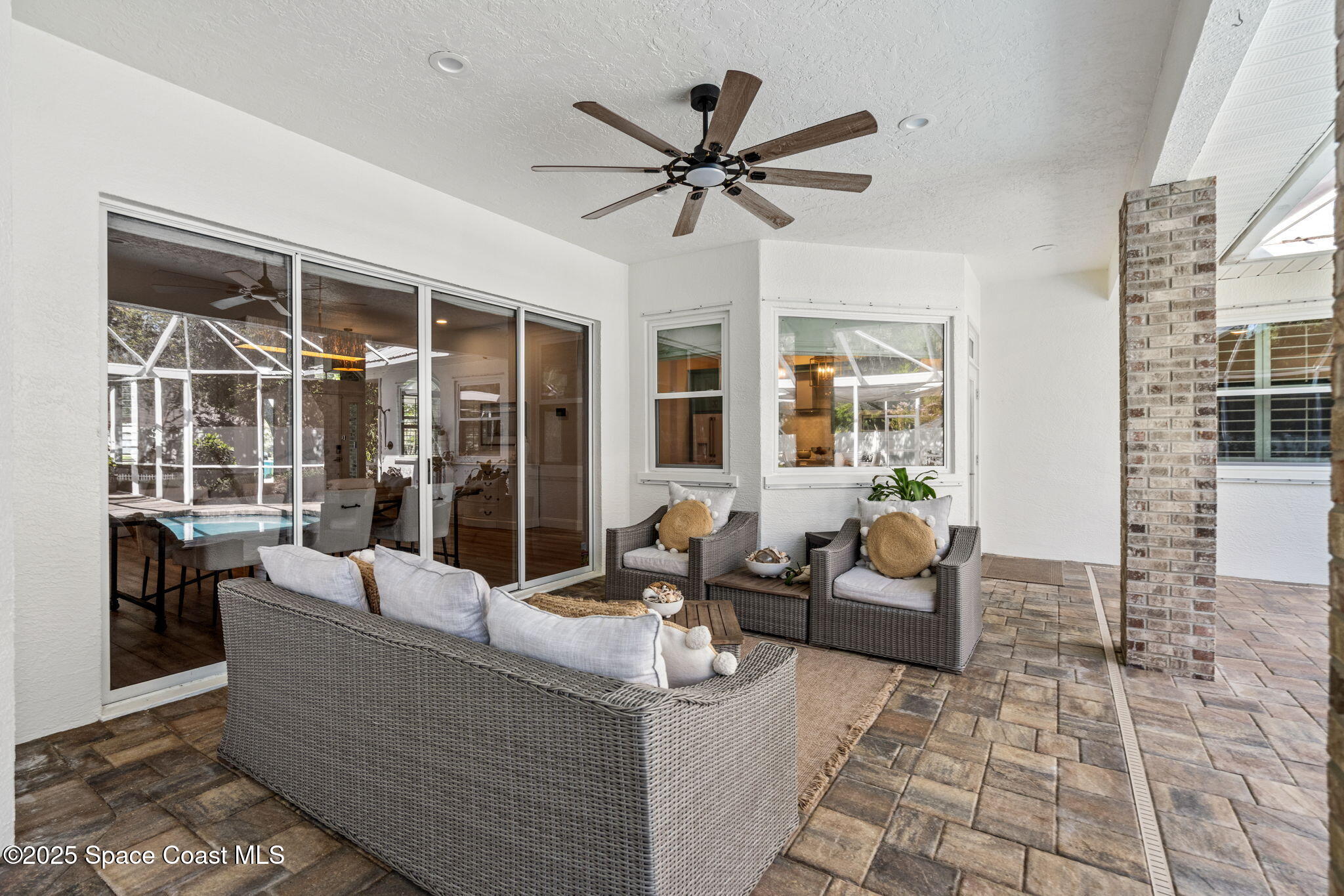 2115 River Oaks Court