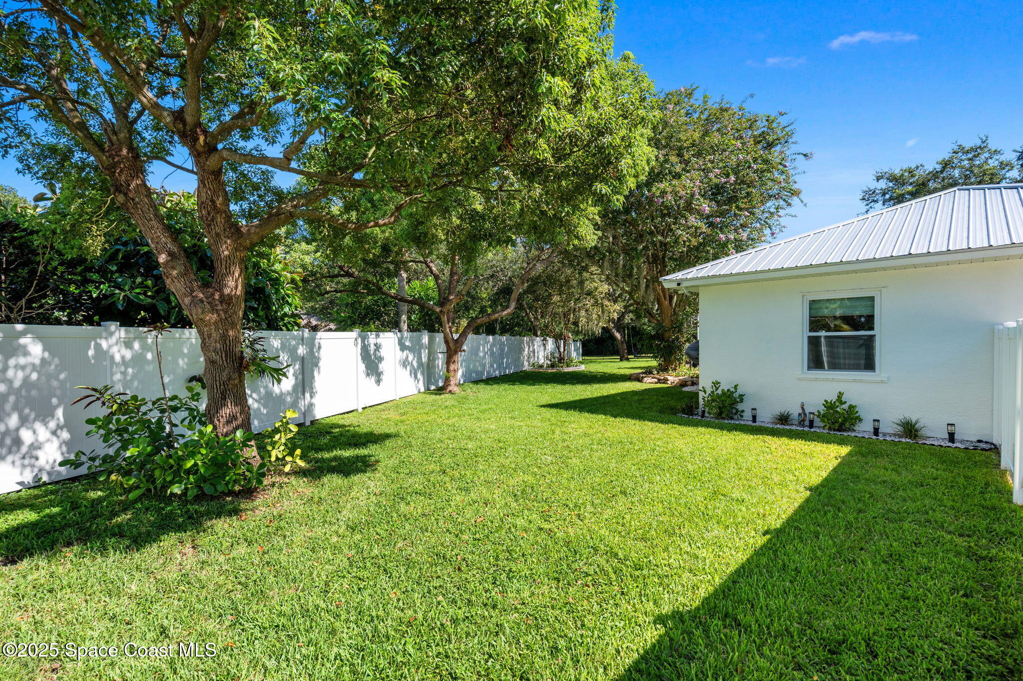 2115 River Oaks Court