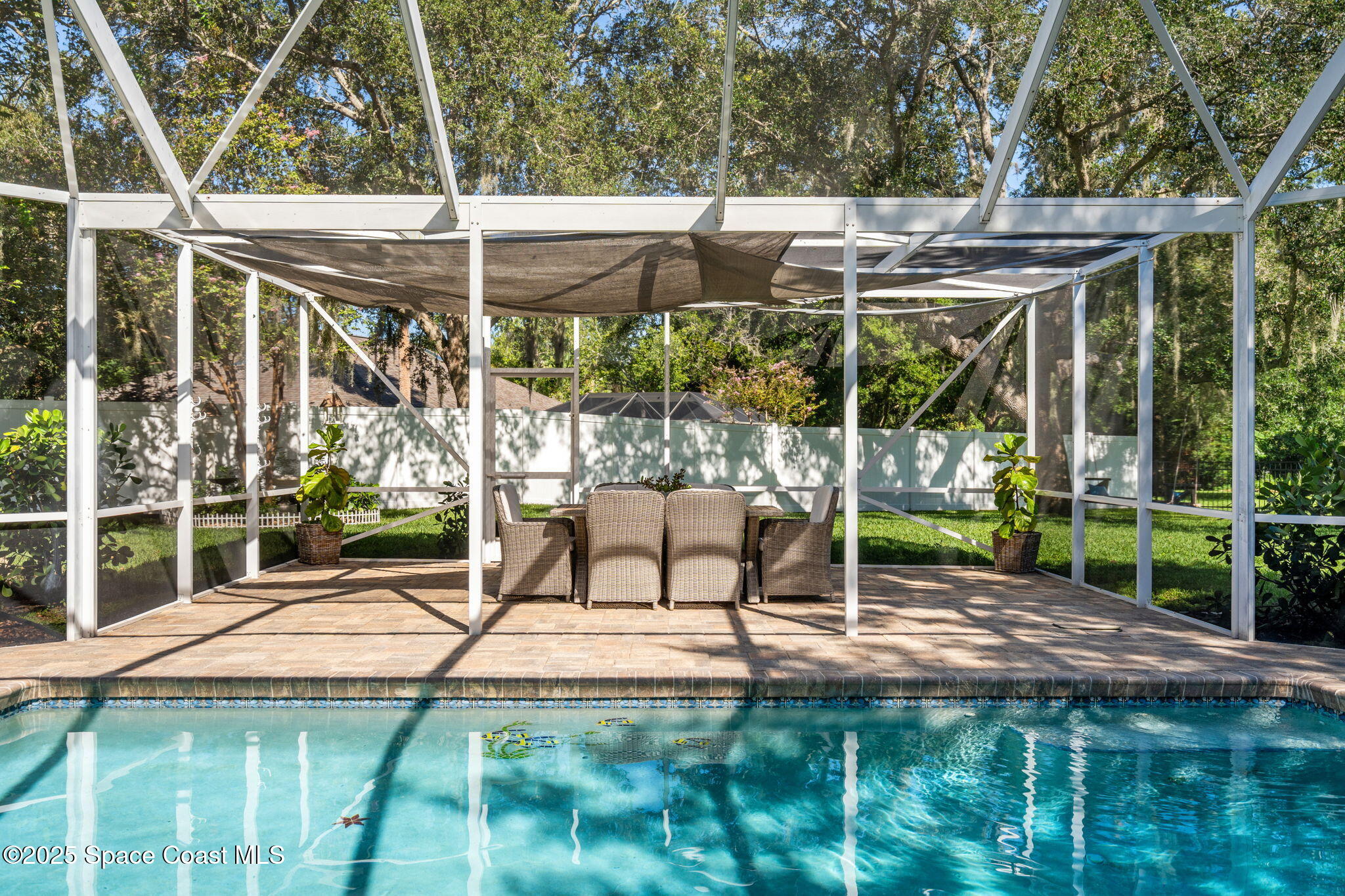 2115 River Oaks Court