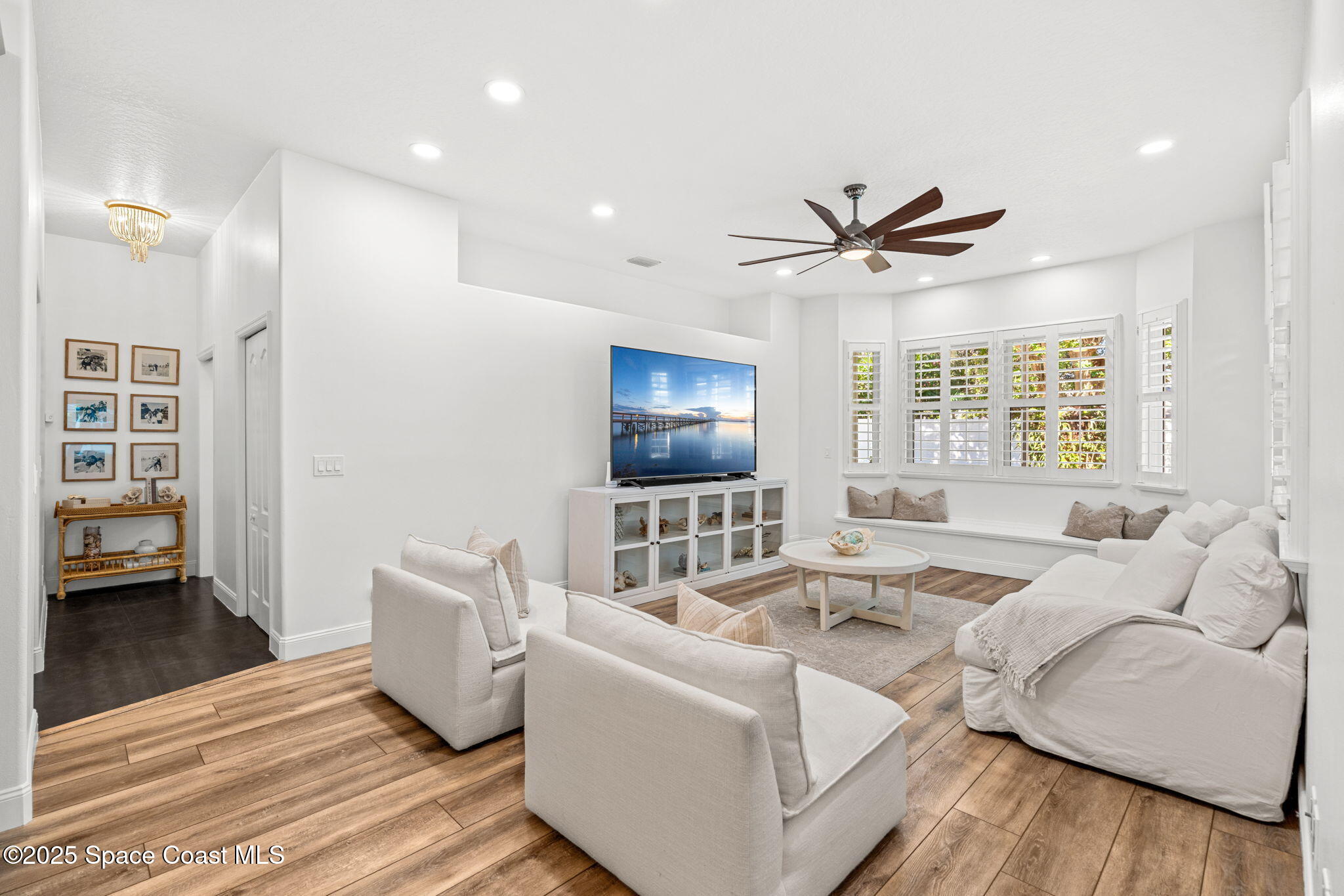 2115 River Oaks Court