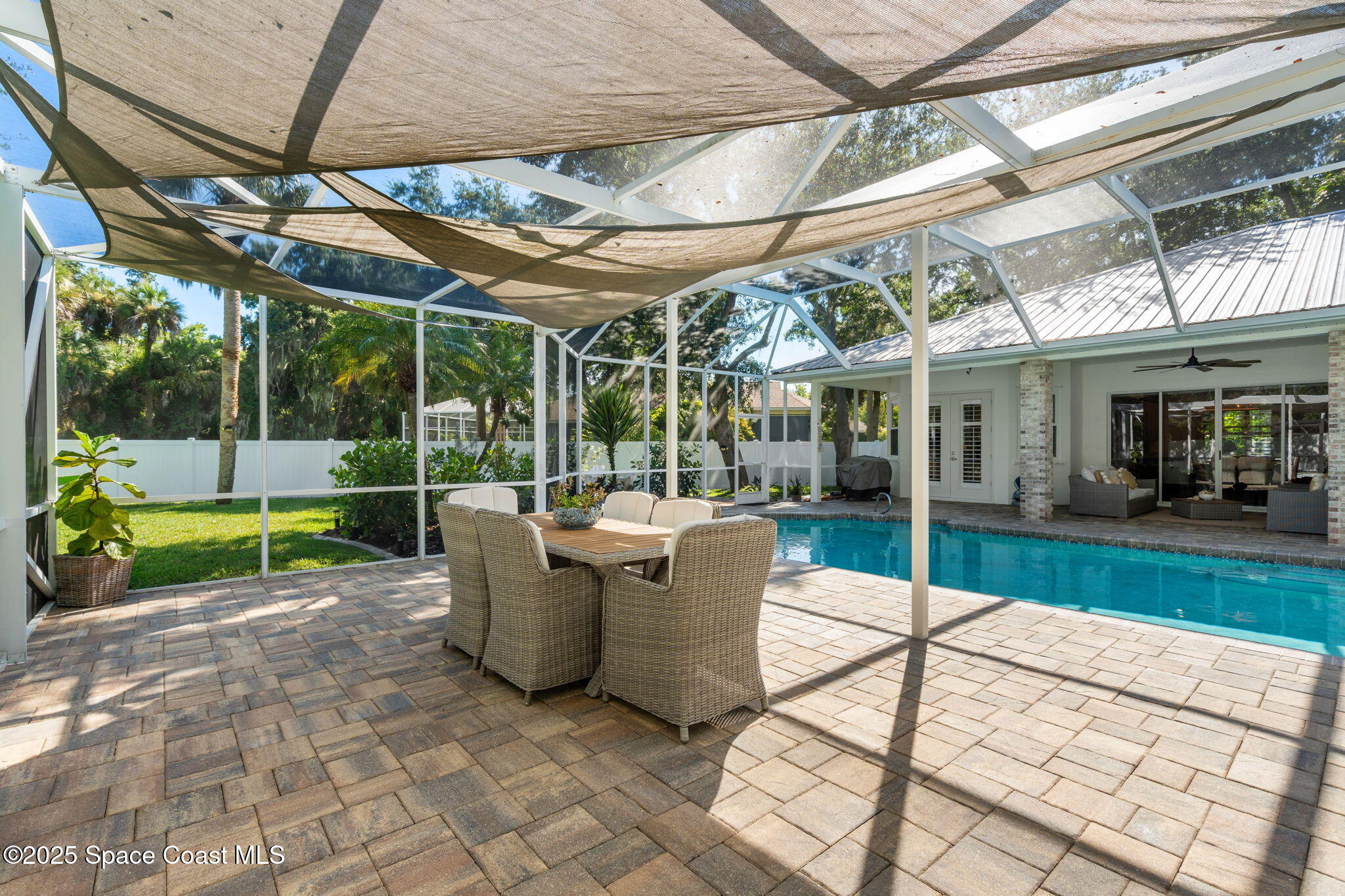 2115 River Oaks Court
