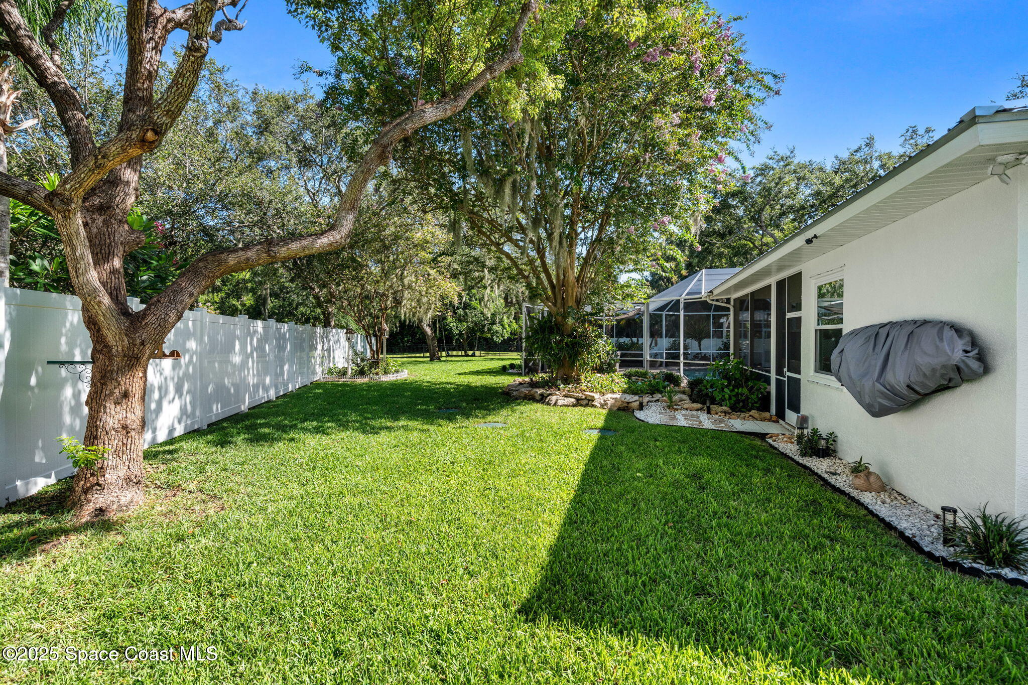 2115 River Oaks Court