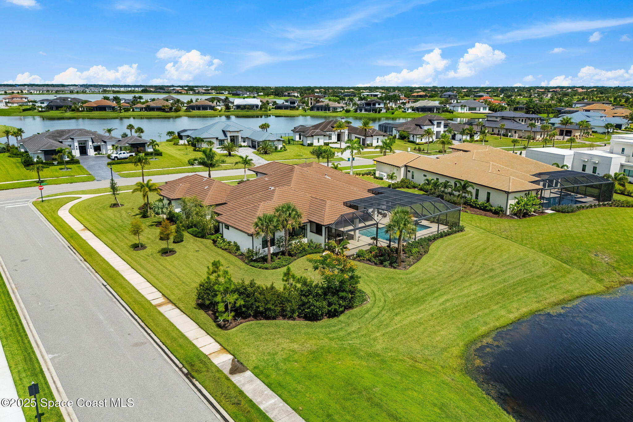 3709 Lake Adelaide Place