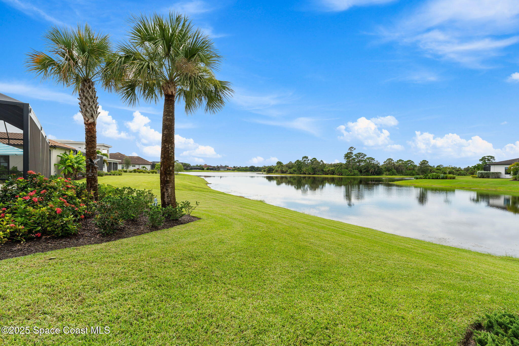 3709 Lake Adelaide Place