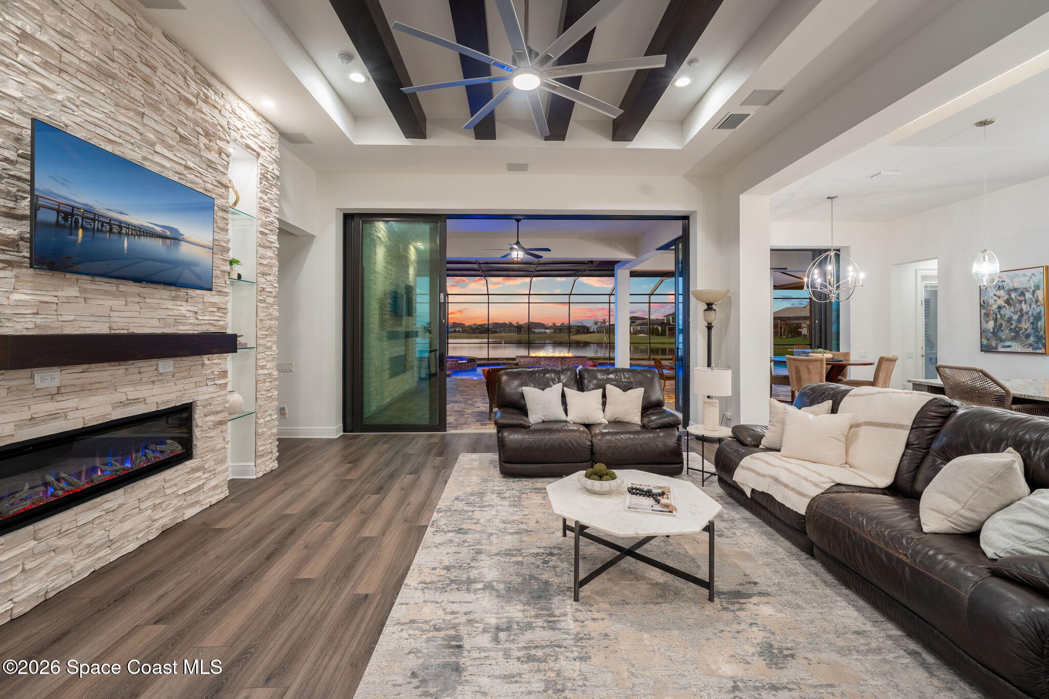 3638 Lake Adelaide Place